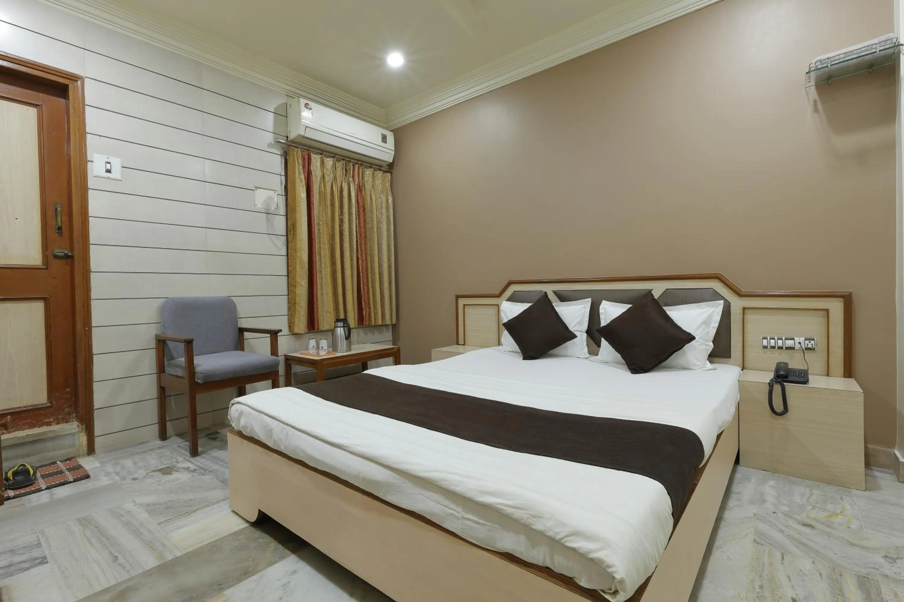 Photo of the whole room, Bed in Hotel Good Night