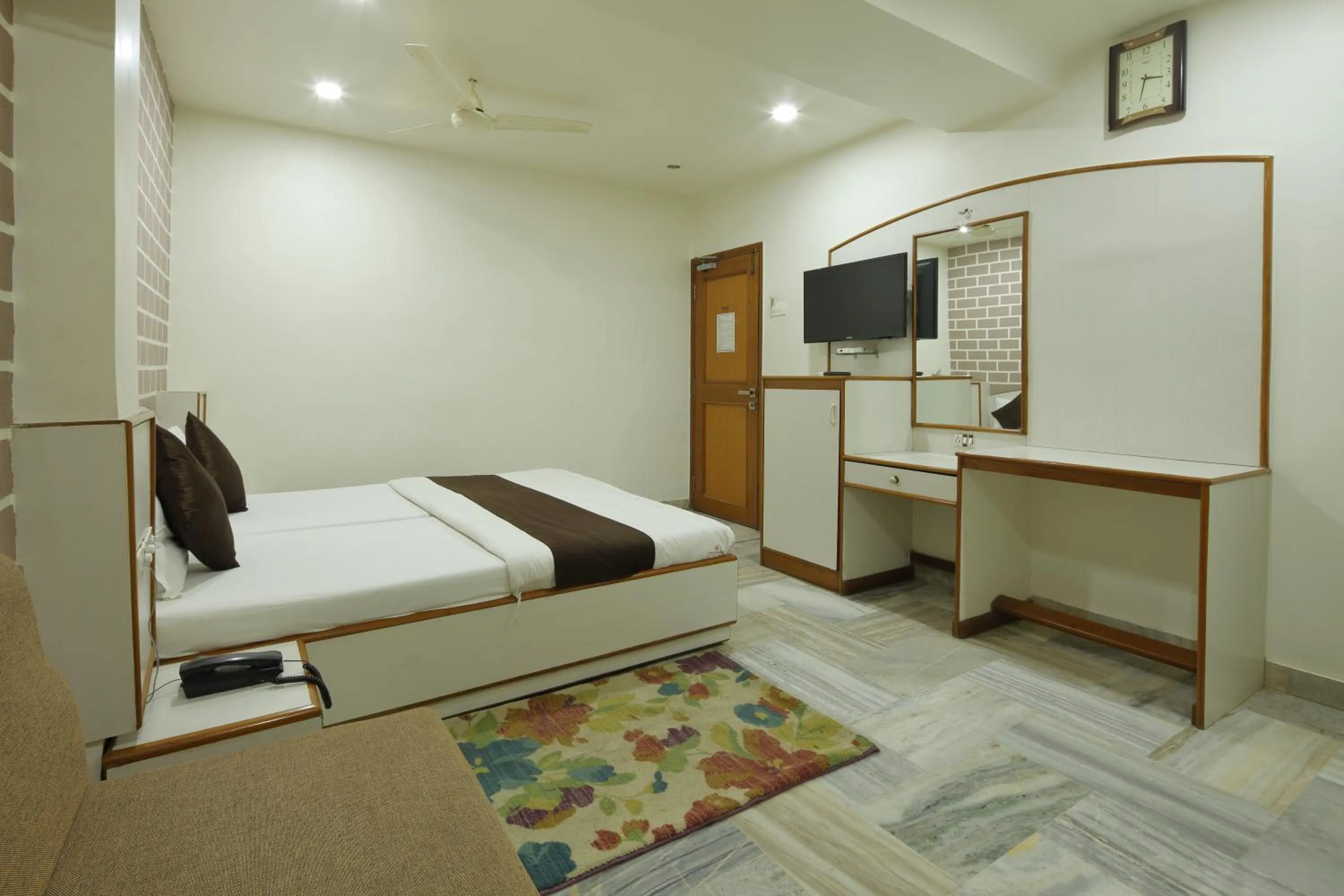 Photo of the whole room, Bed in Hotel Good Night