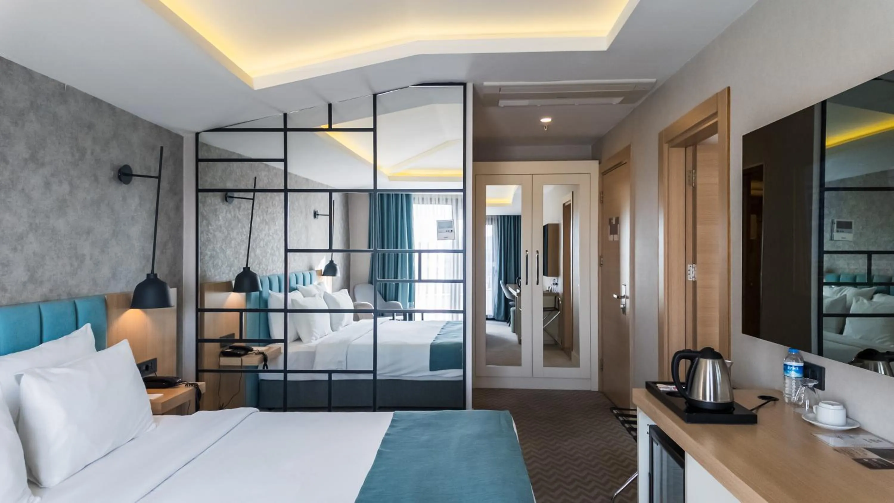 Living room, Bed in ANGEL'S PARK HOTEL