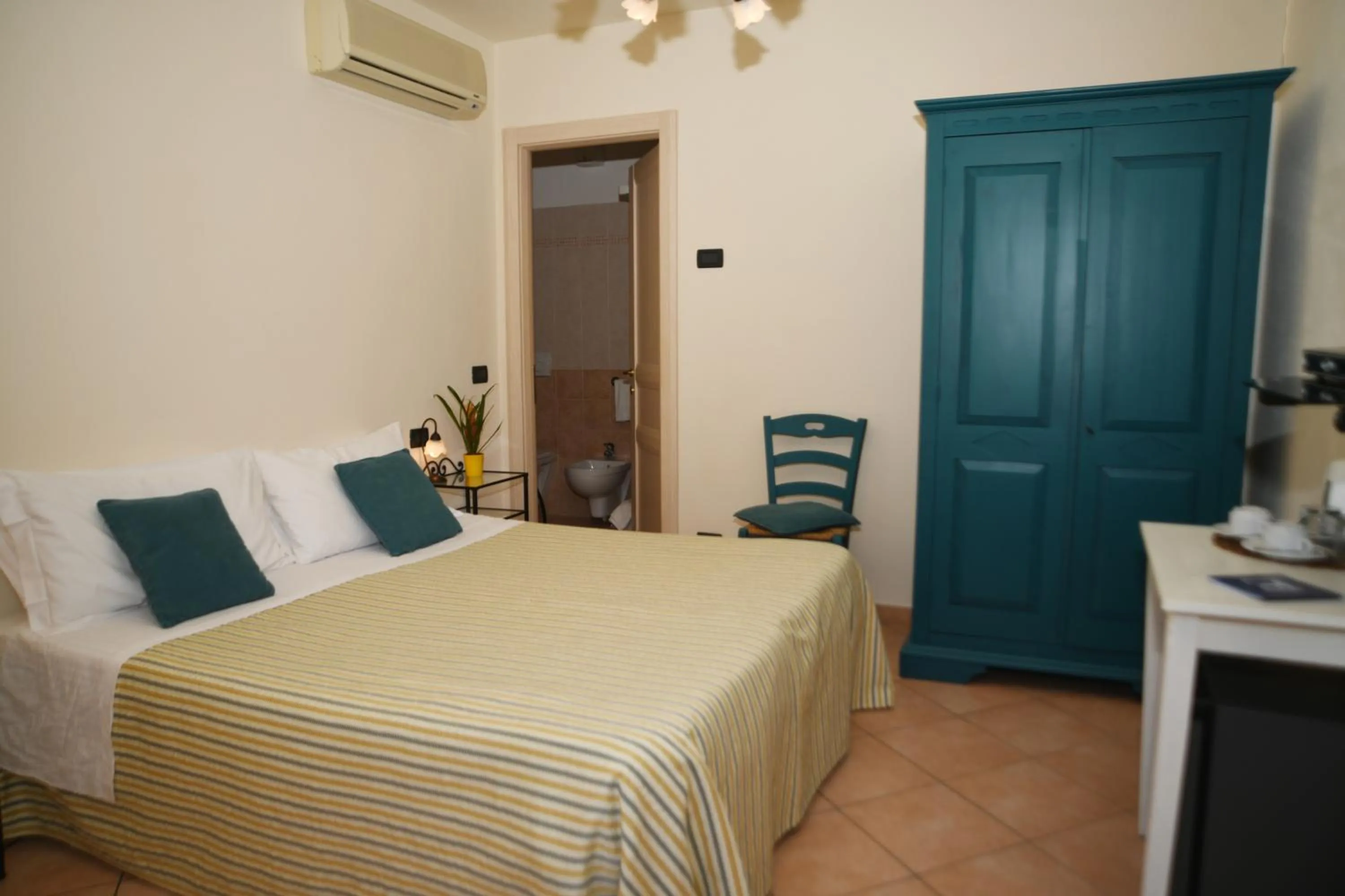Bedroom, Bed in Villa Gaia