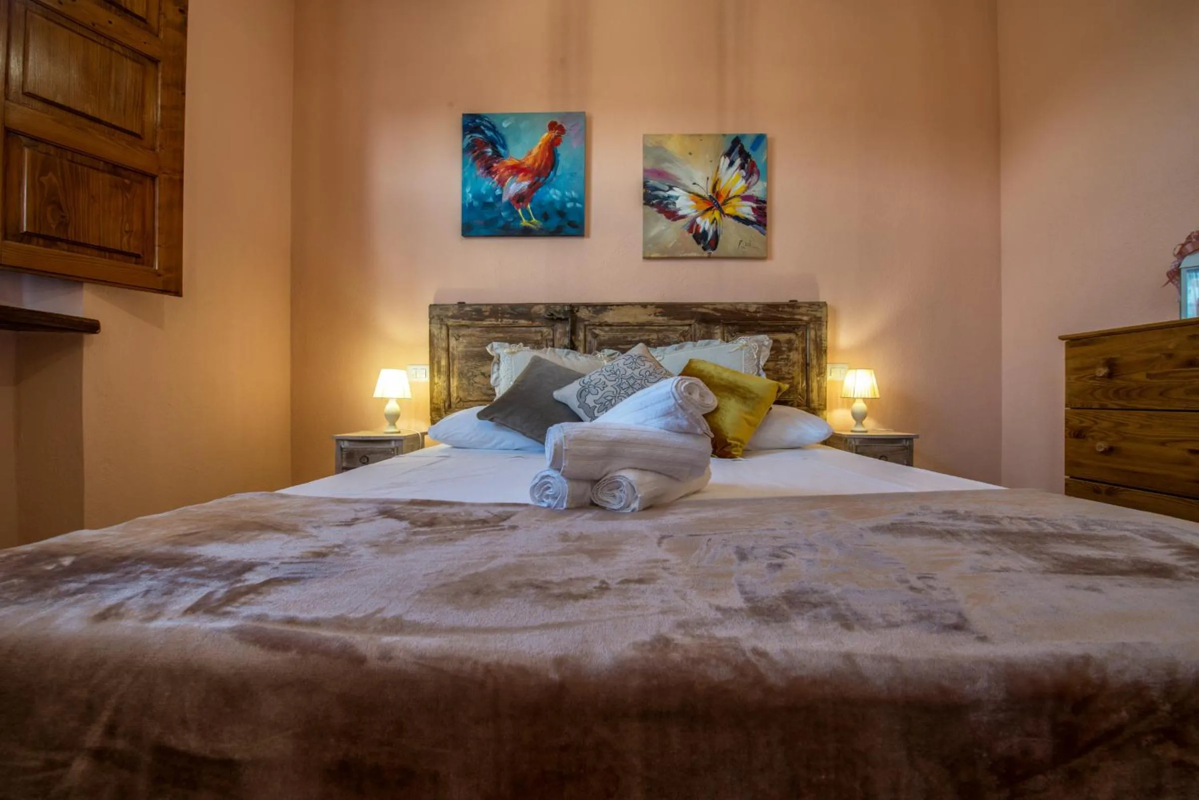 Property building, Bed in B&B CASALISA