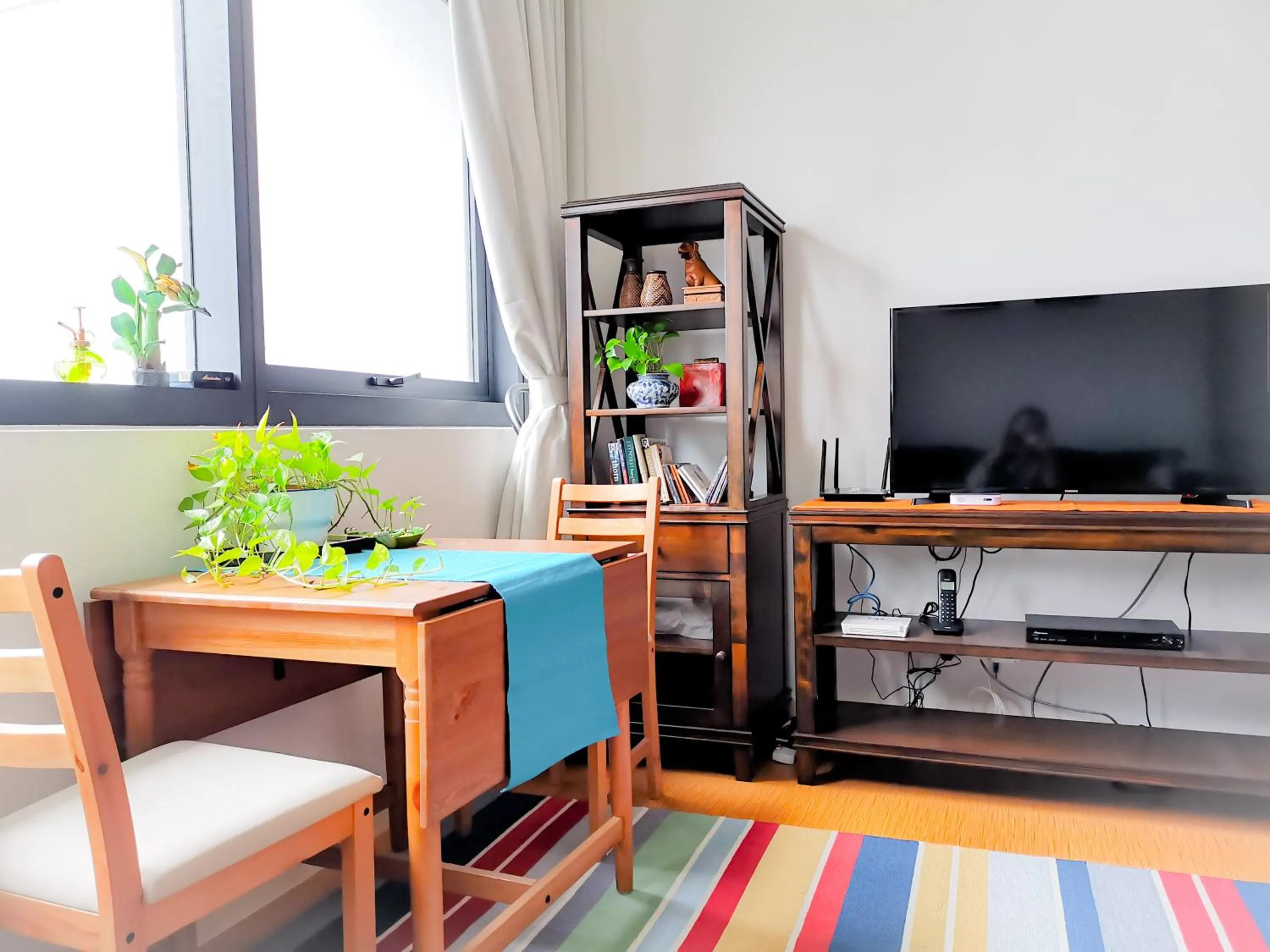 TV and multimedia in The Alder - The Hub SS2