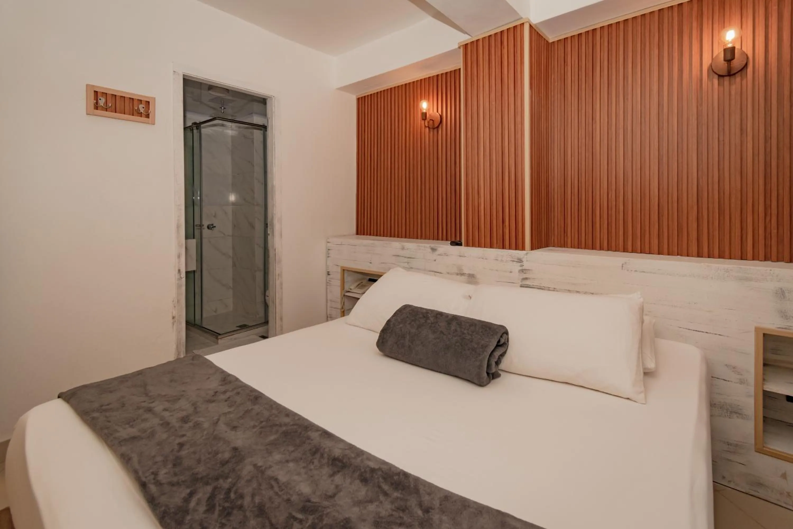Bed in Casa Amanzi Cartagena by Bernalo Hotels
