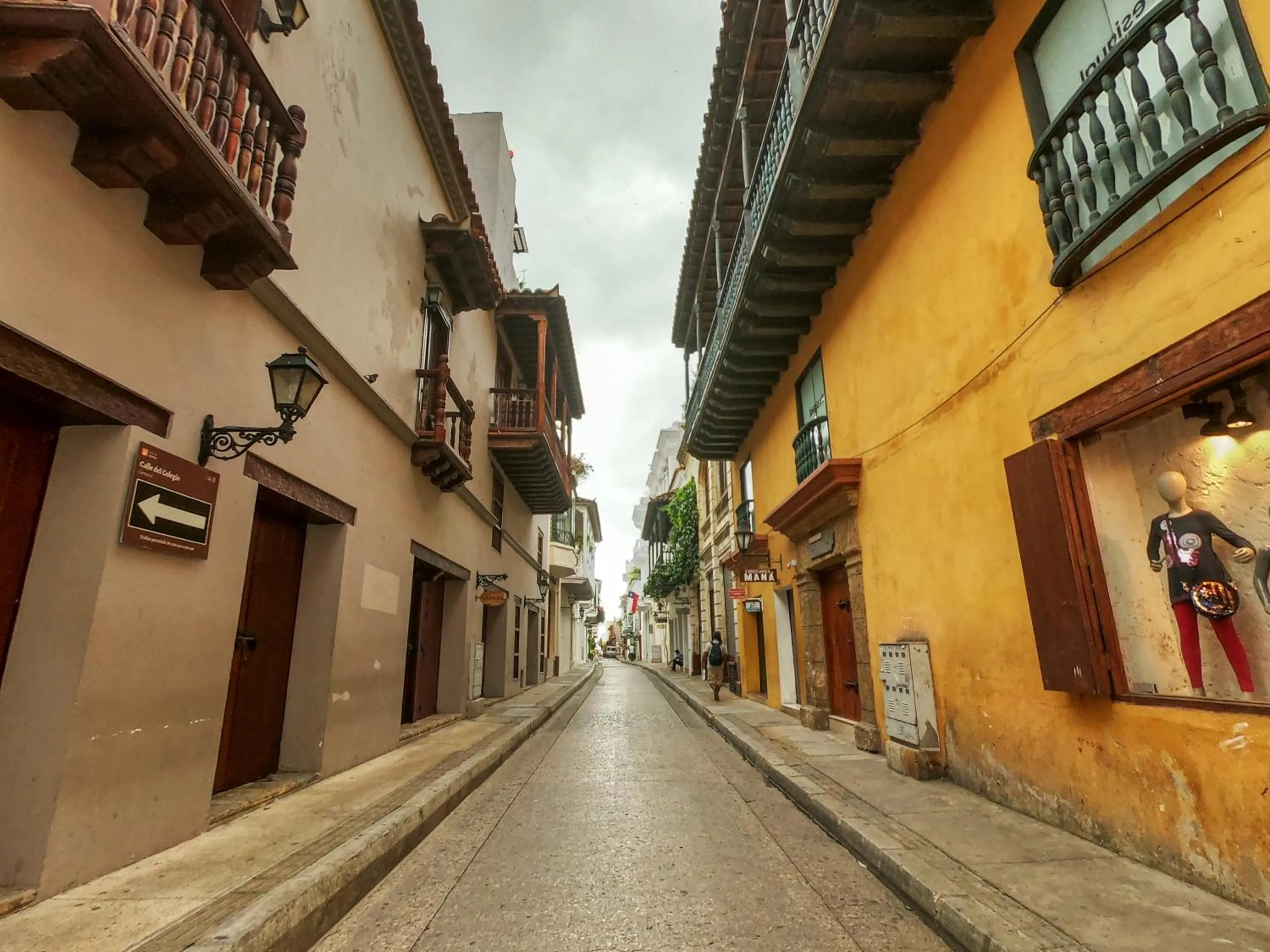 Property building in Casa Amanzi Cartagena by Bernalo Hotels