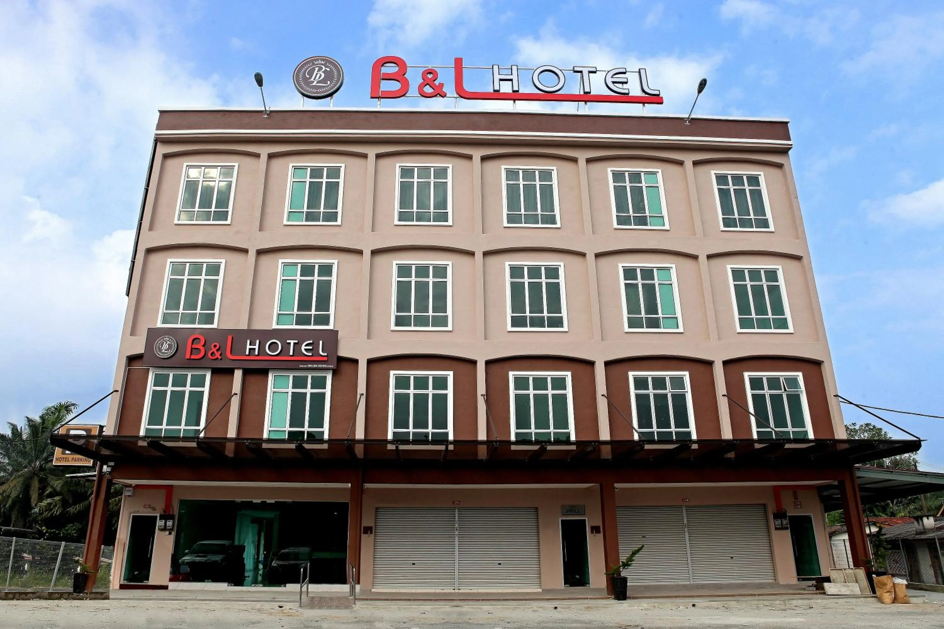 Property building in B&L HOTEl