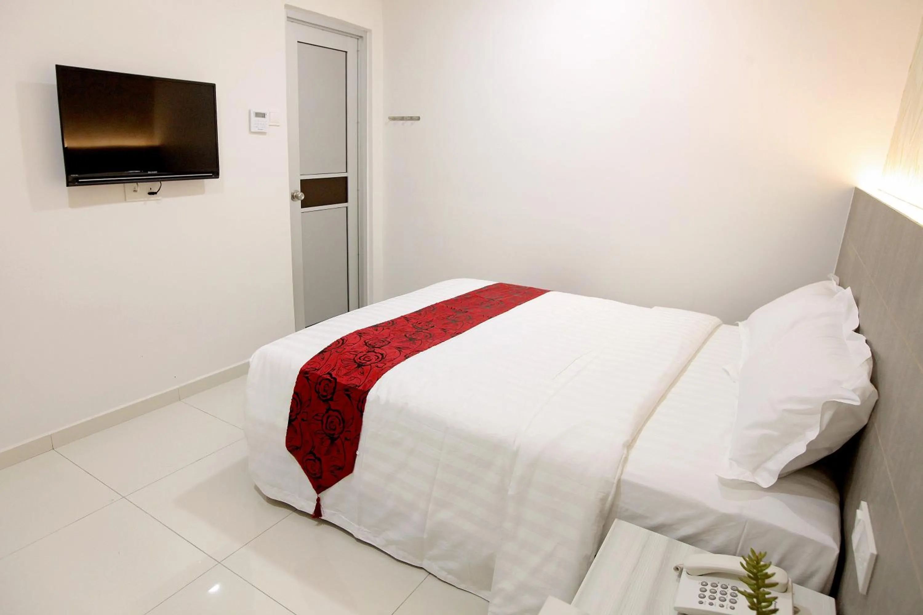 Bedroom, Bed in B&L HOTEl