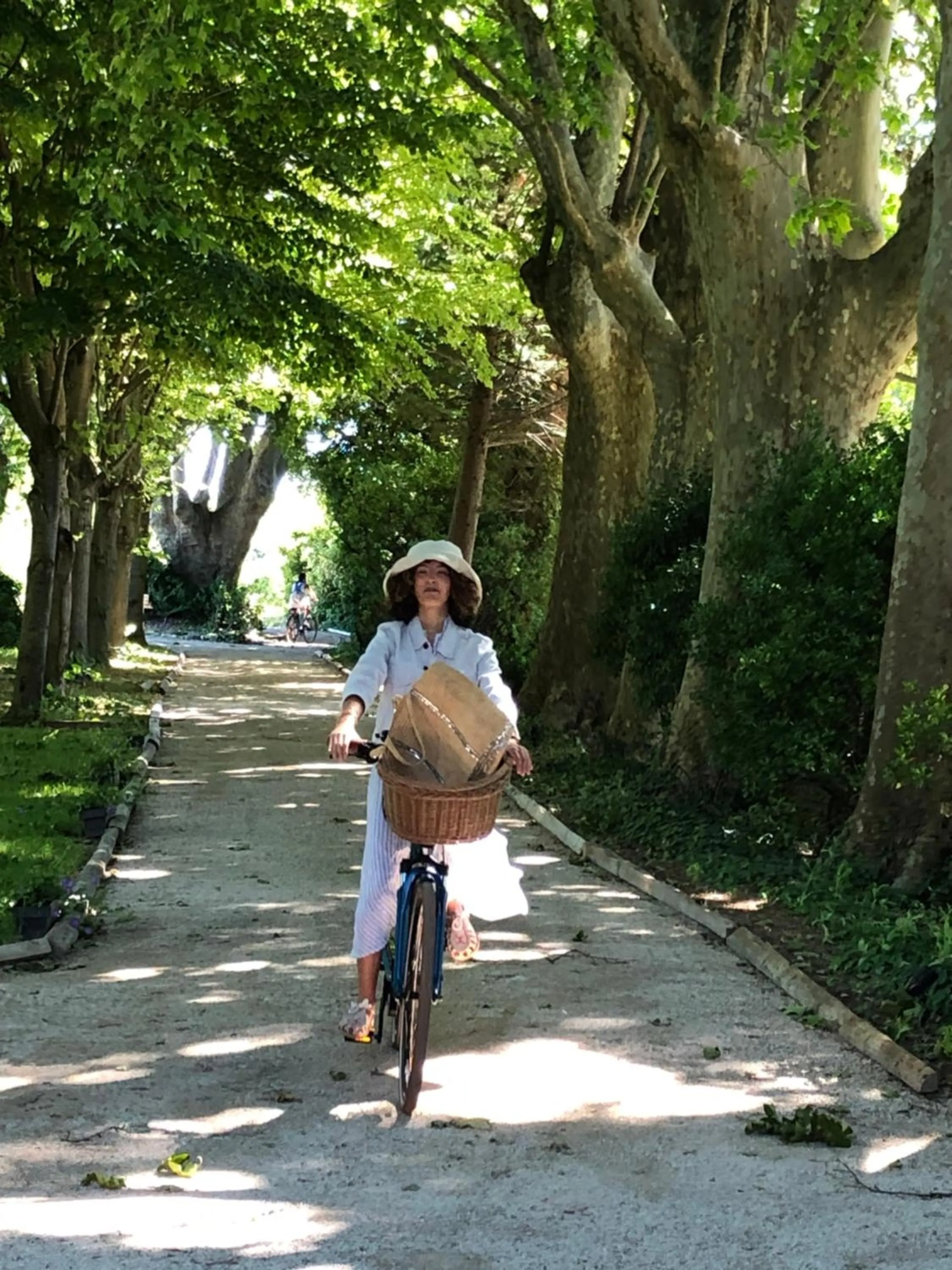 Cycling in Le Mas de la Sorgue