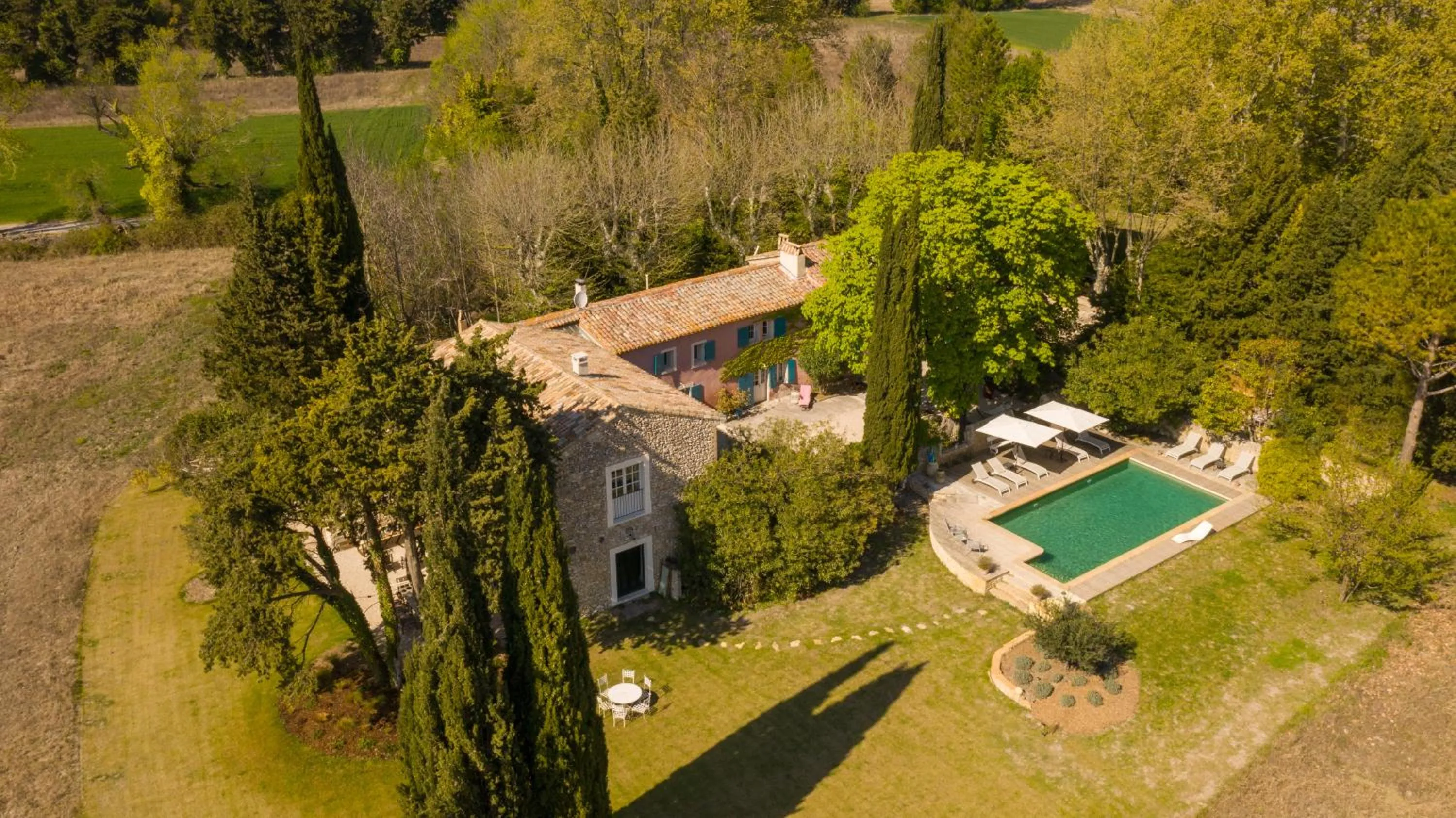 Bird's eye view in Le Mas de la Sorgue
