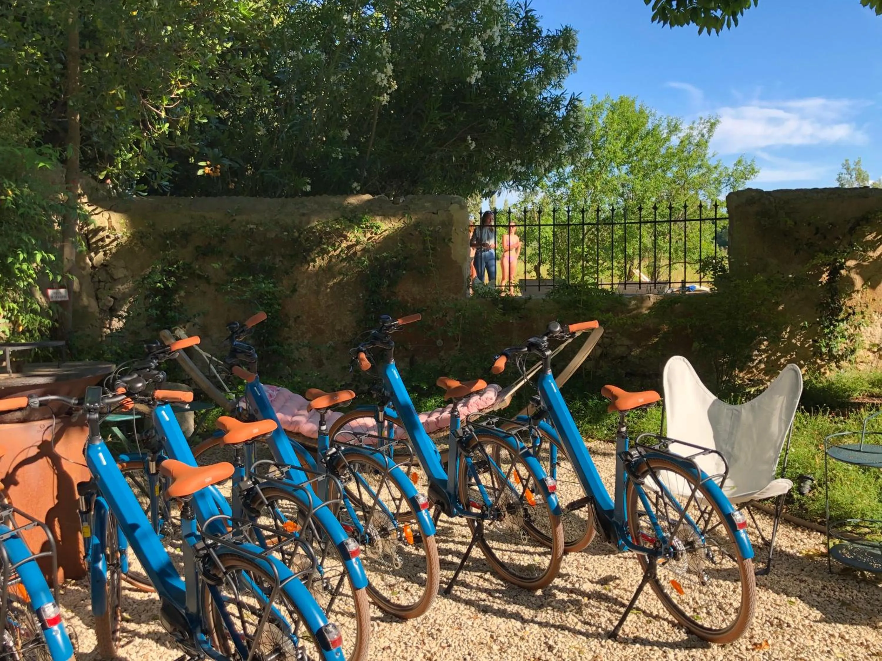 Day in Le Mas de la Sorgue