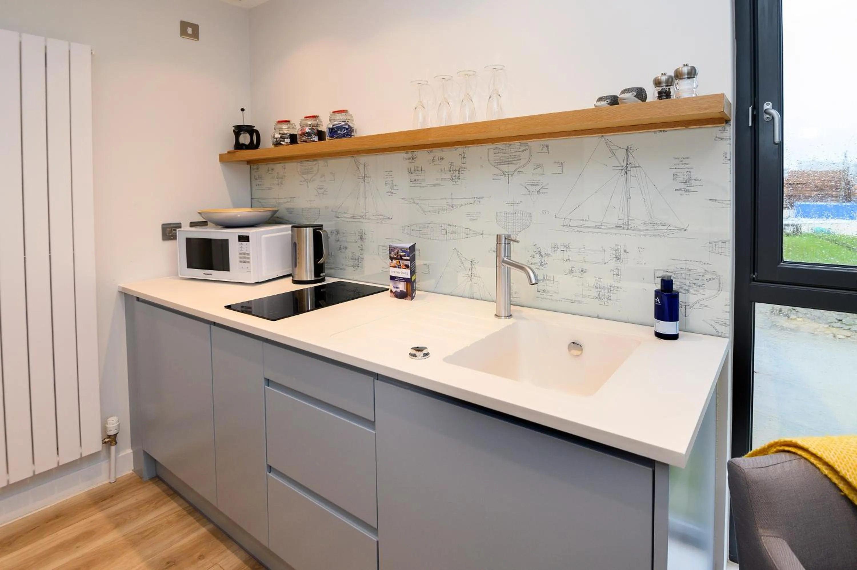 Kitchen or kitchenette in The Salt Lodge