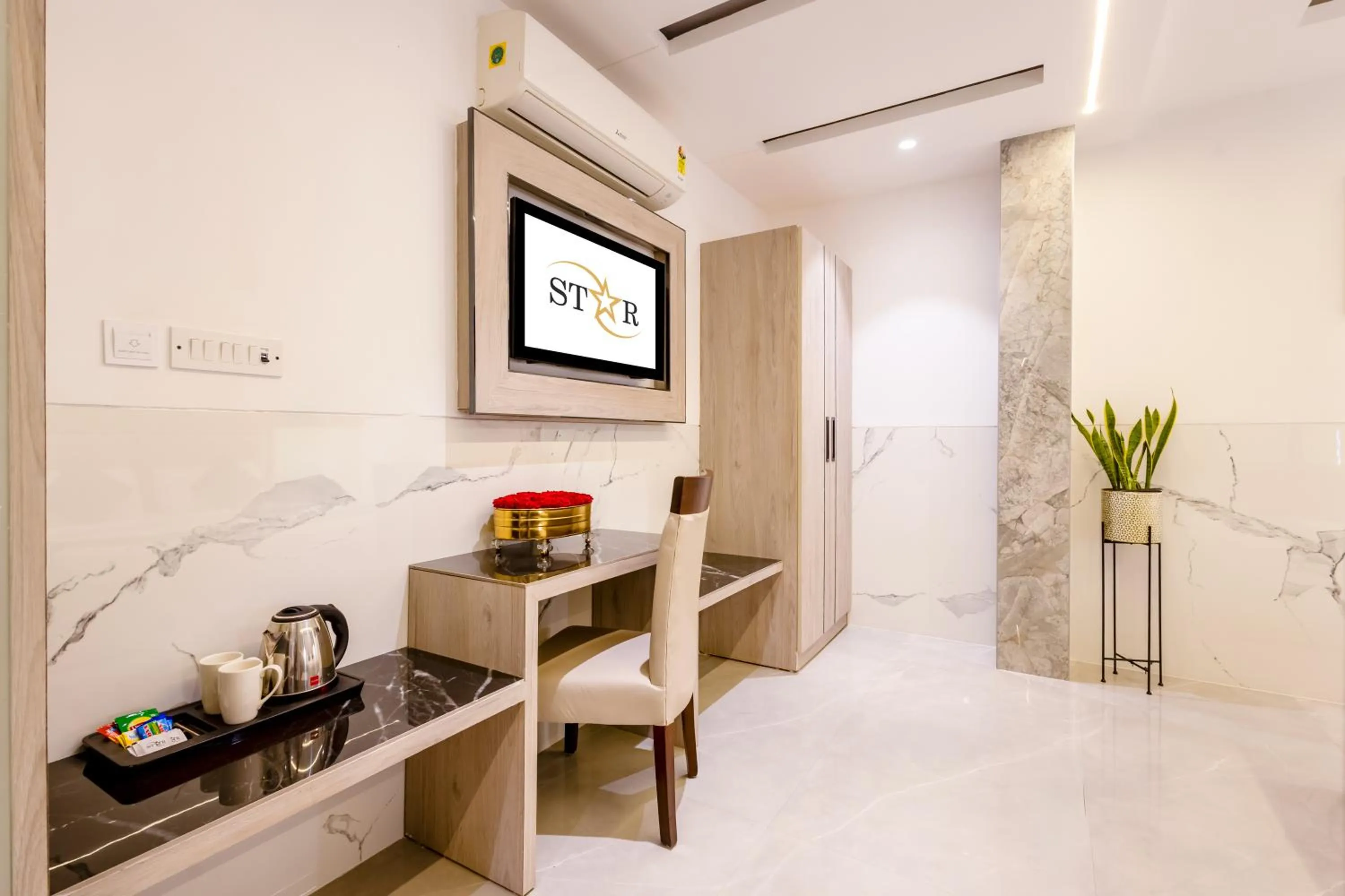 Bedroom in Hotel Star By Star Group- Near Delhi Airport