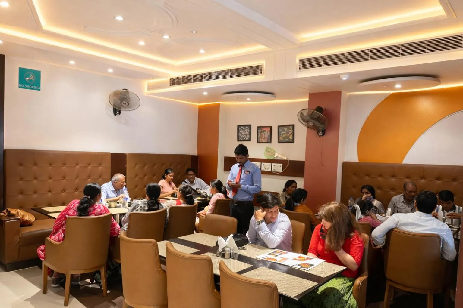 Restaurant/places to eat in Hotel Star By Star Group- Near Delhi Airport