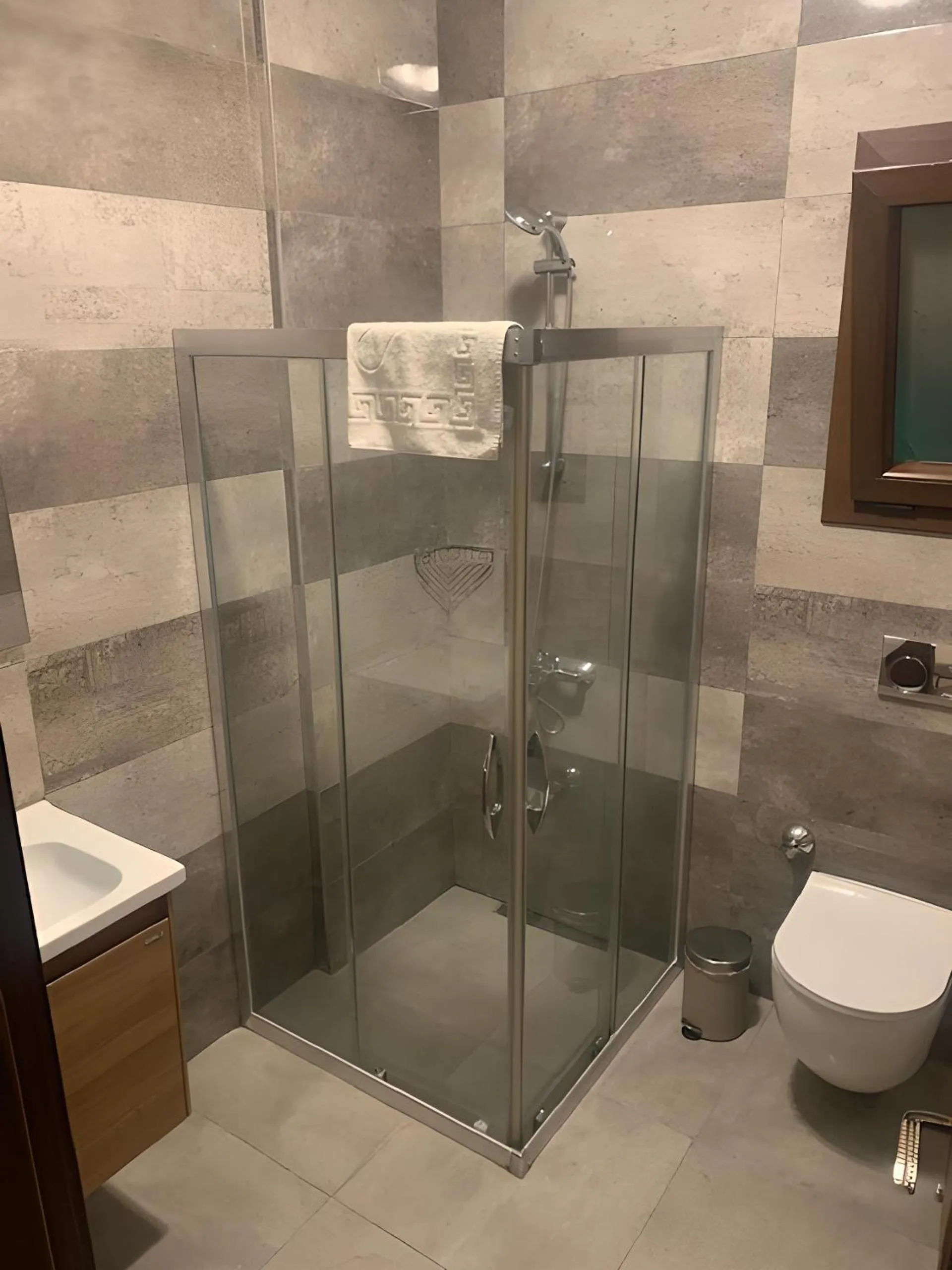 Shower in Orya Aparts