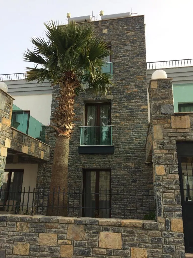 Property building in Orya Aparts