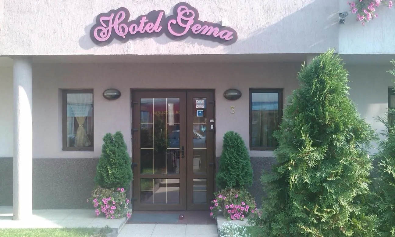 Facade/entrance in Hotel Gema