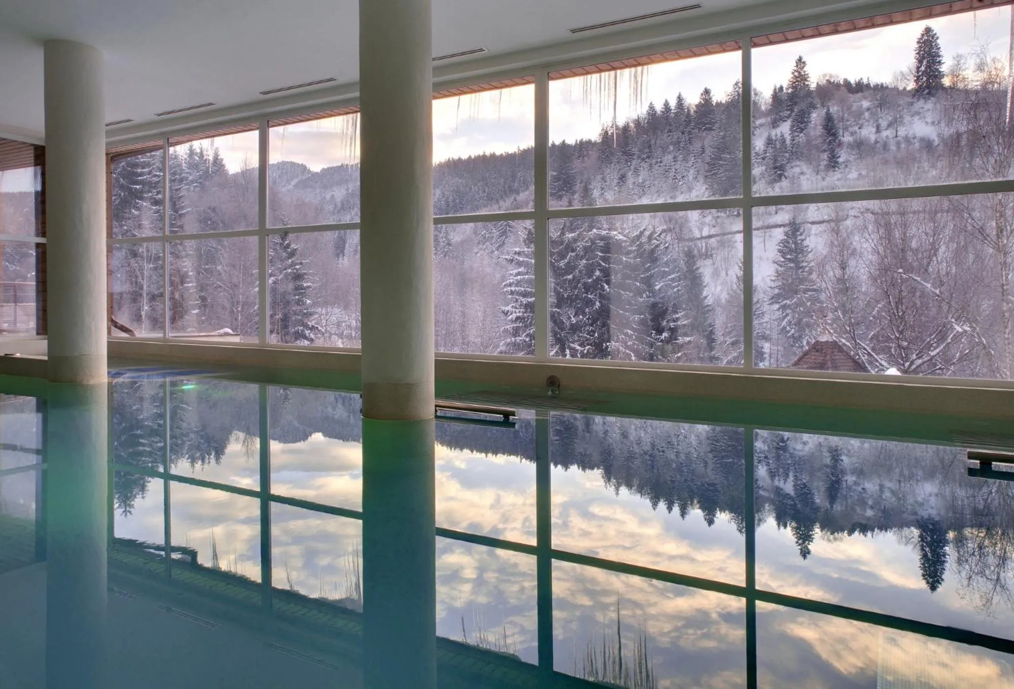 Spa and wellness centre/facilities in LA CHENEAUDIÈRE - Hôtel Spa - Relais & Châteaux - Restaurant étoilé