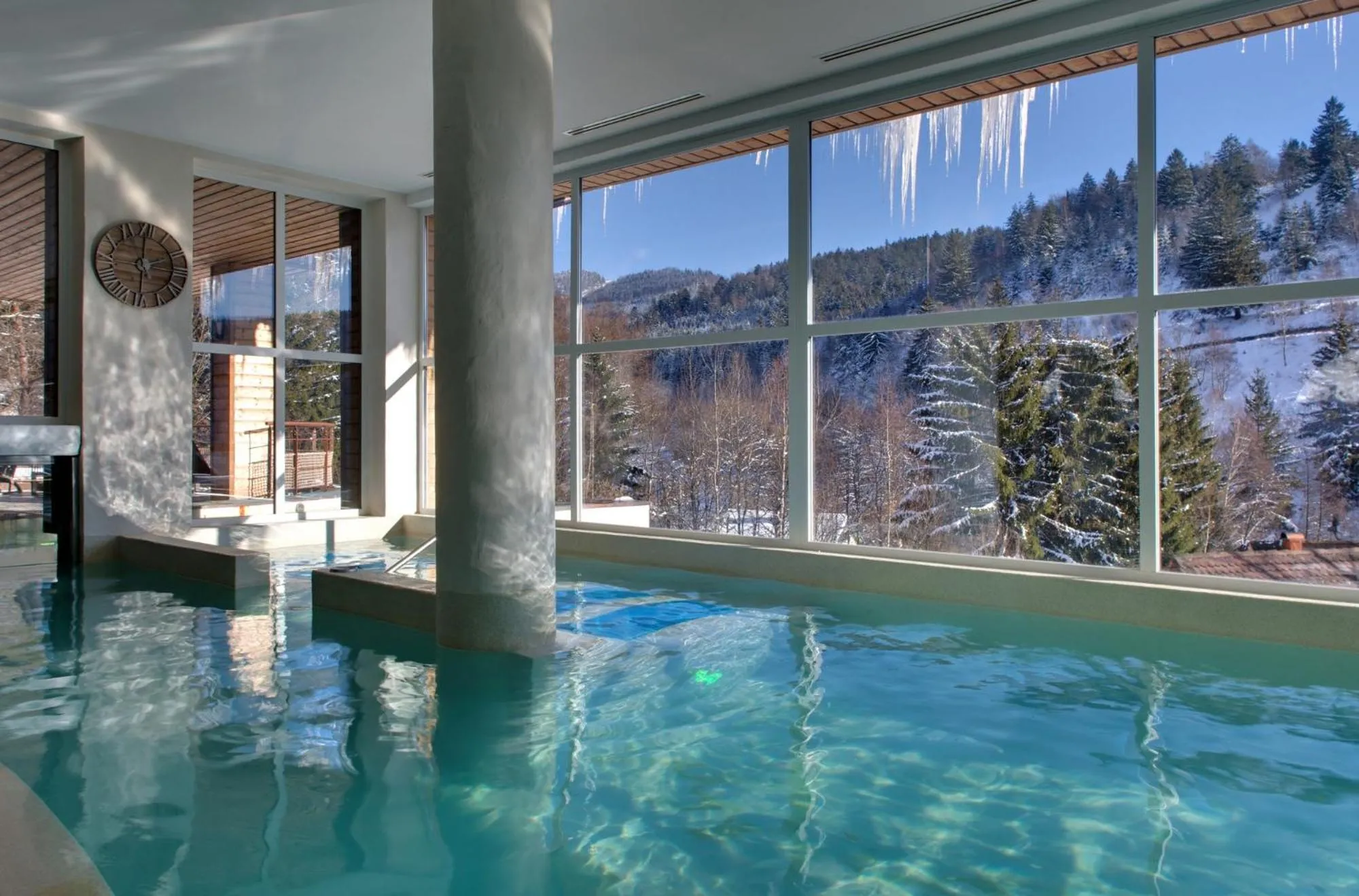 Spa and wellness centre/facilities in LA CHENEAUDIÈRE - Hôtel Spa - Relais & Châteaux - Restaurant étoilé