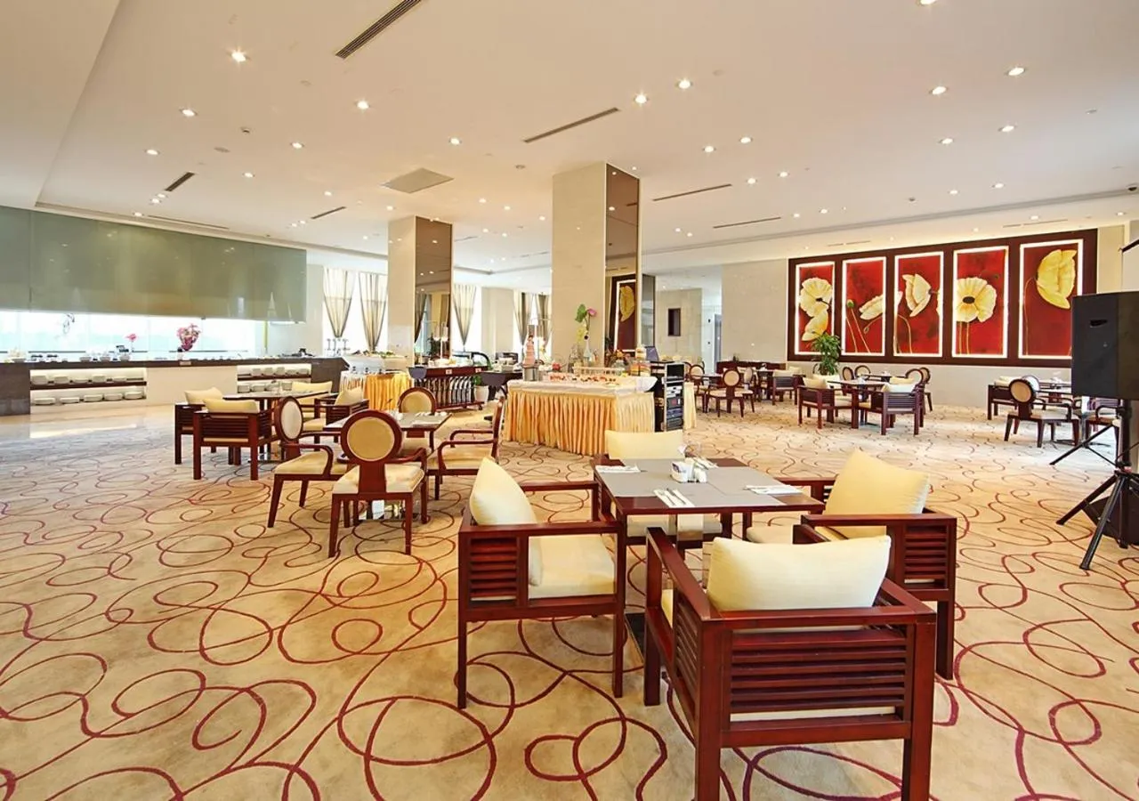 Restaurant/places to eat in CYTS Eastern Jiading Hotel Shanghai - Original CYTS GreenTree Eastern International Hotel