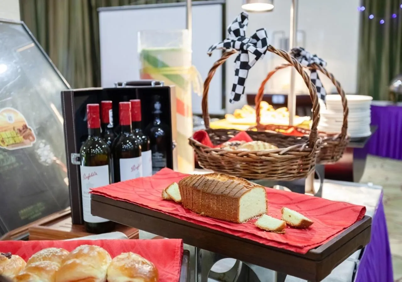 Breakfast in CYTS Eastern Jiading Hotel Shanghai - Original CYTS GreenTree Eastern International Hotel