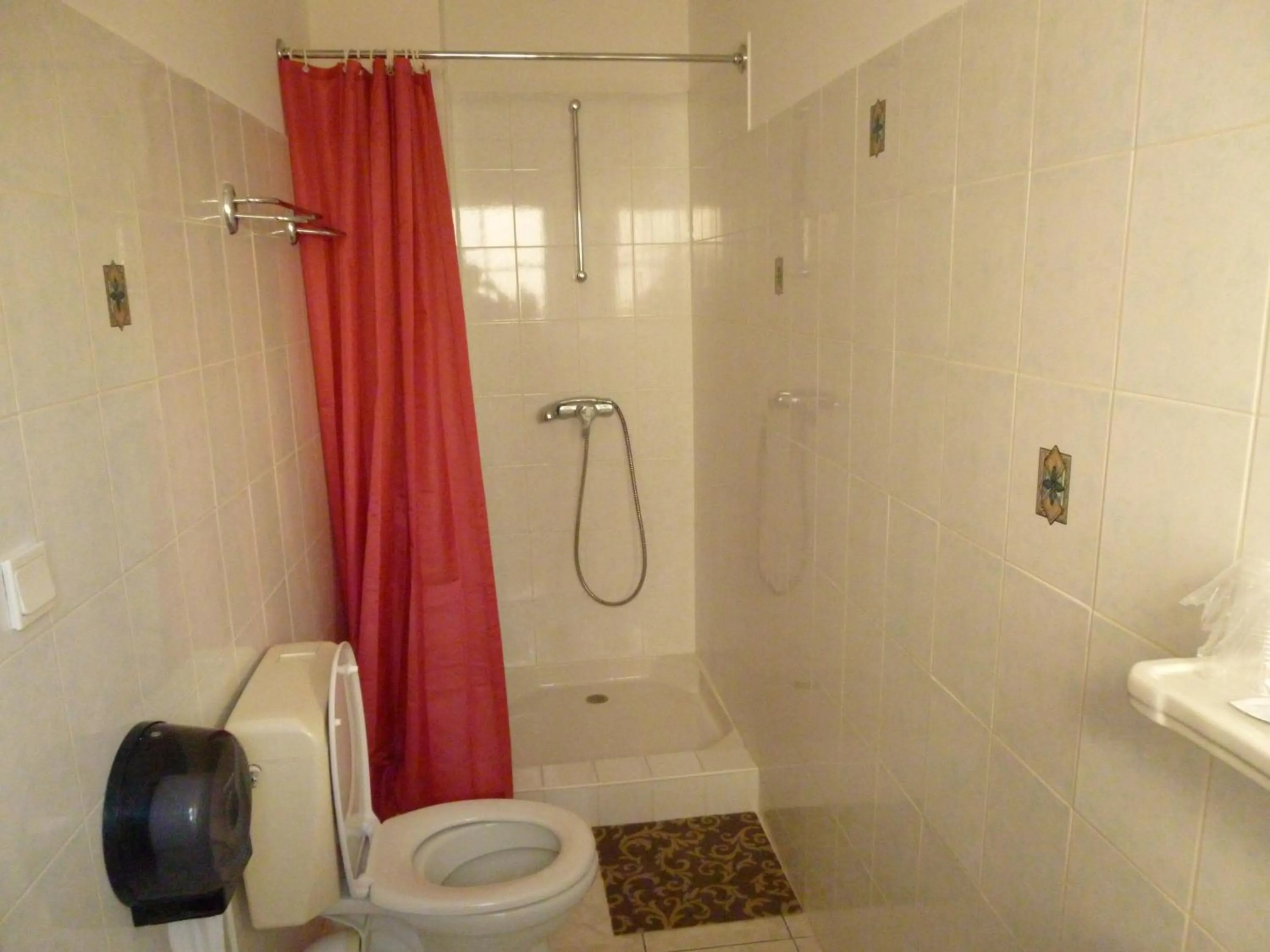 Bathroom in Hotel California