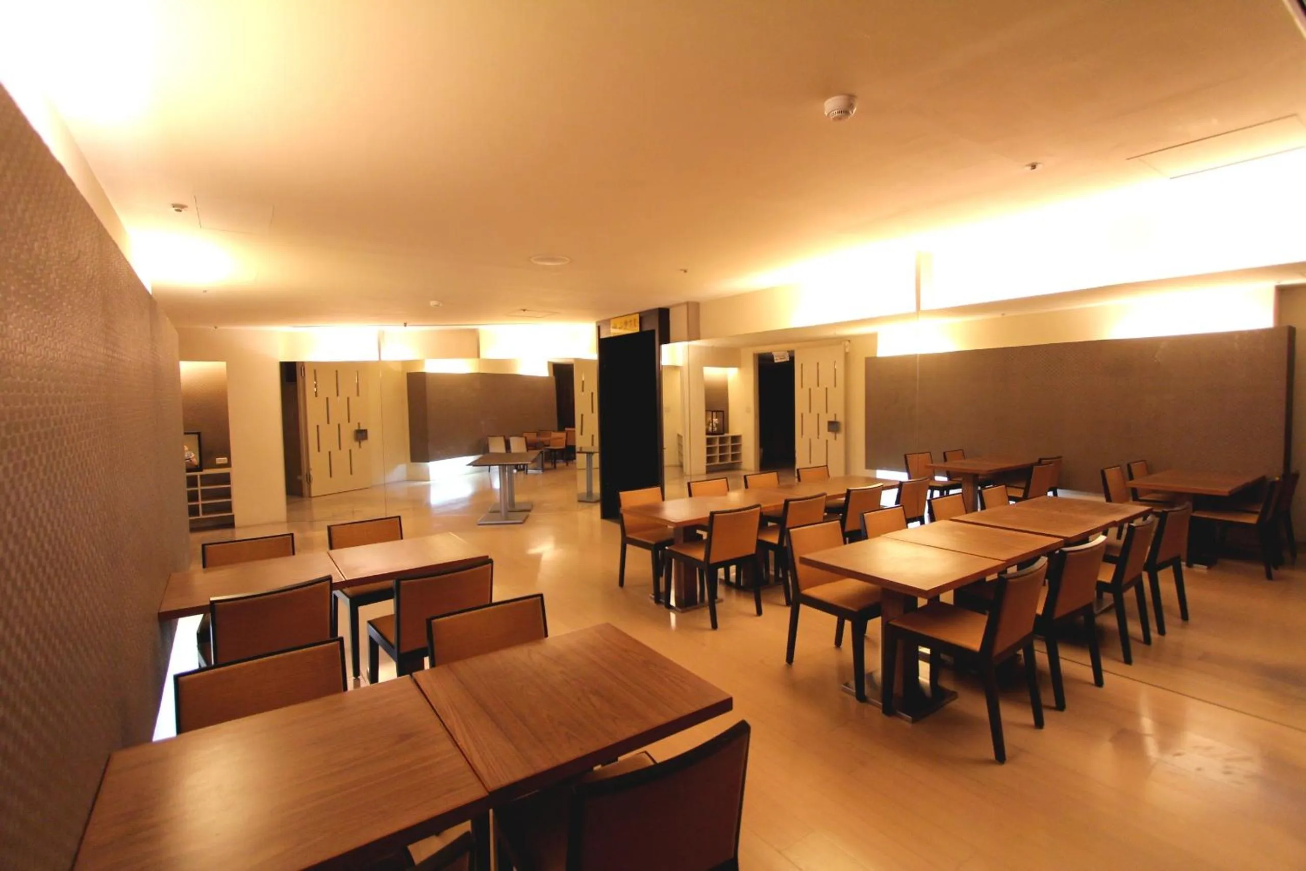 Restaurant/places to eat in Shan-Yue Hotspring Hotel