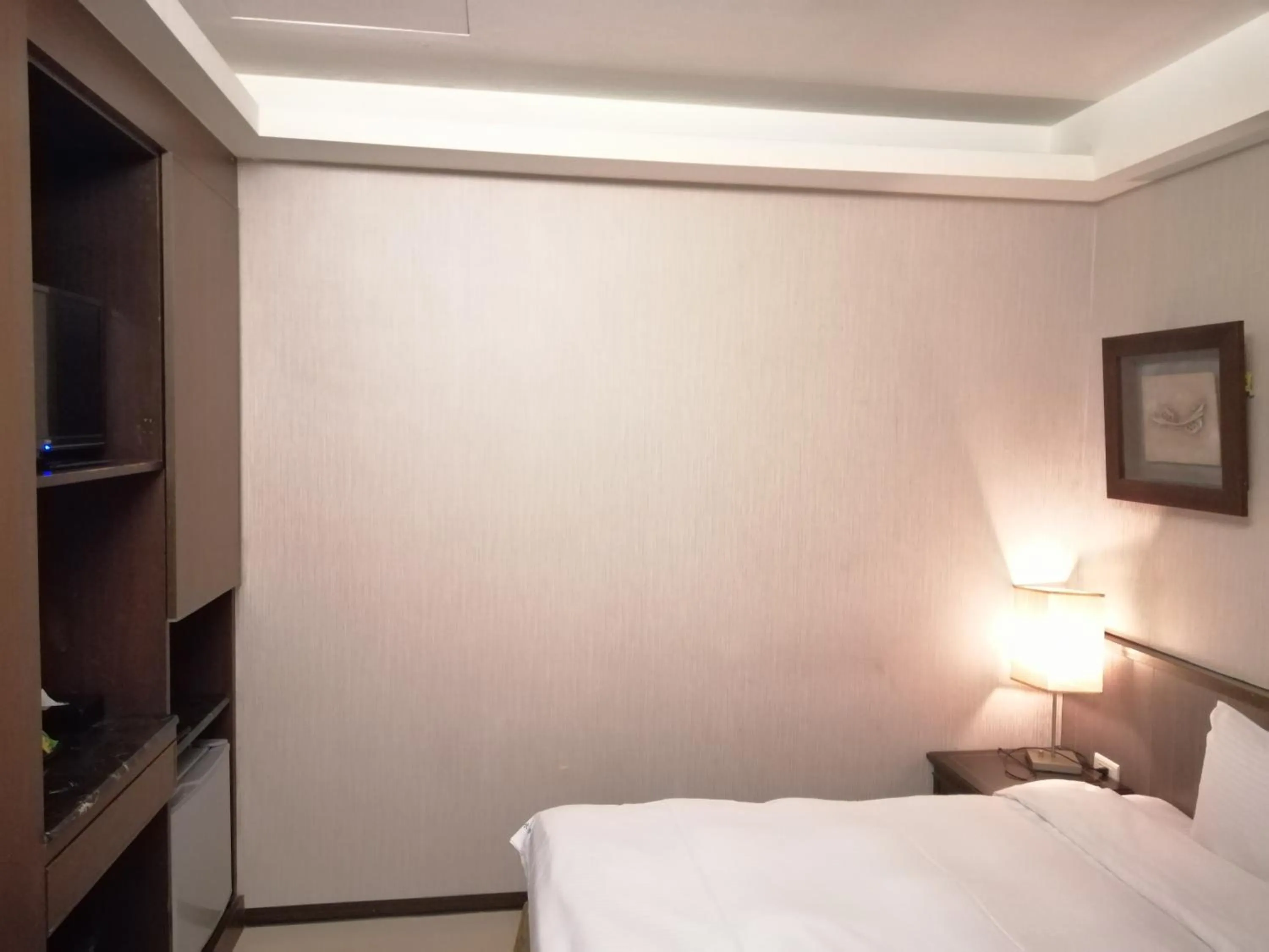 Property building, Bed in Shan-Yue Hotspring Hotel