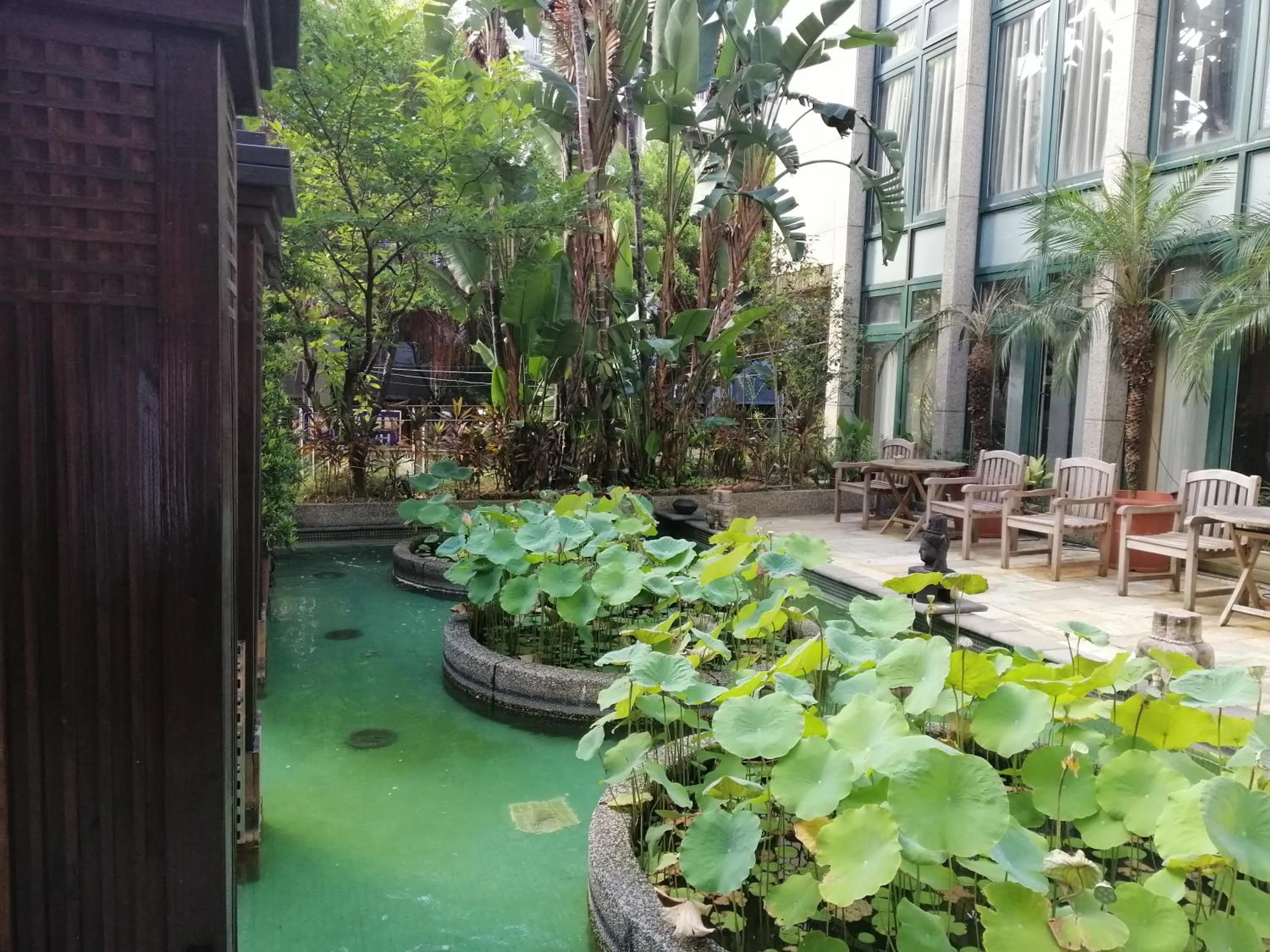 Patio in Shan-Yue Hotspring Hotel