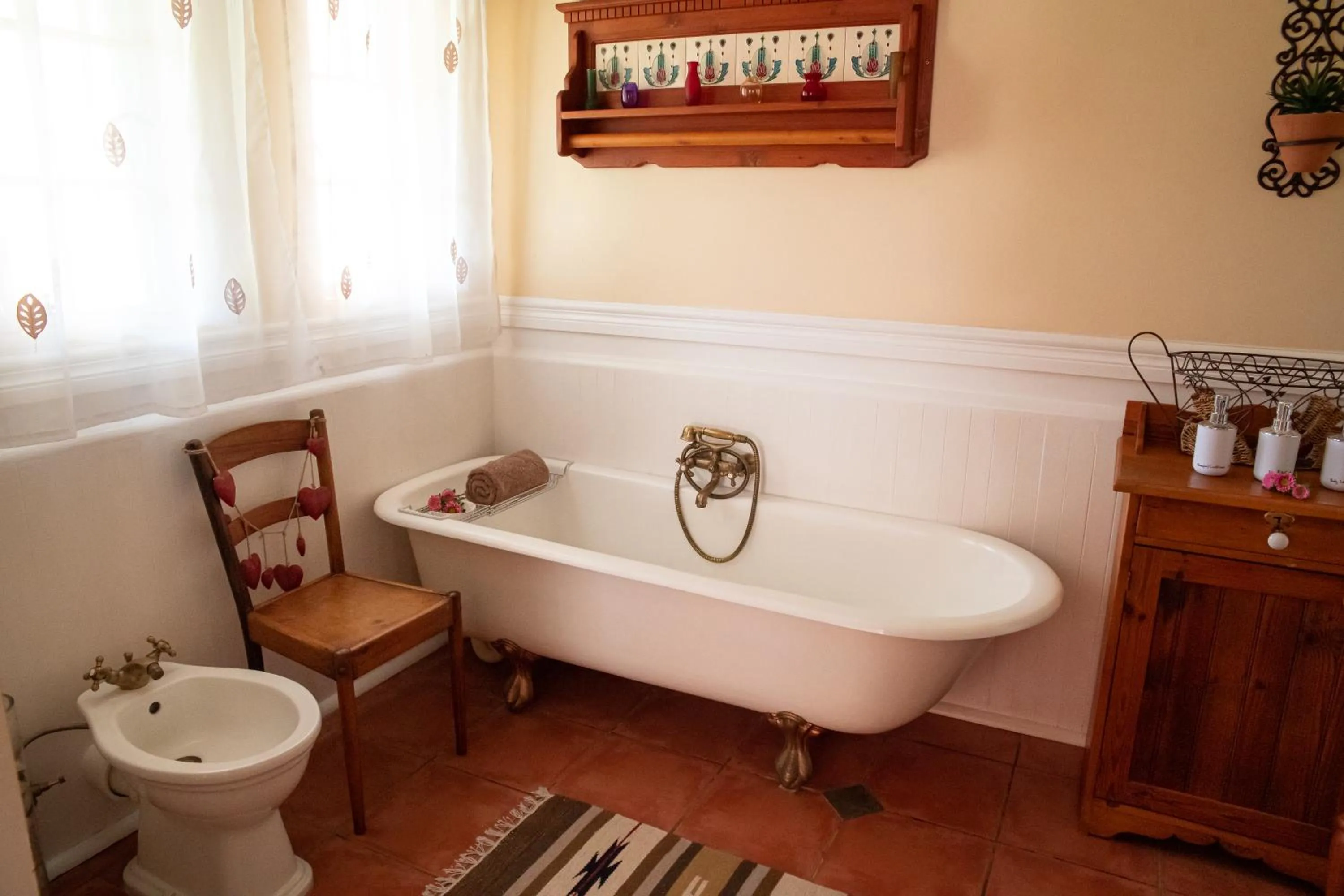 Bathroom in Roses and Pebbles B & B Guest House