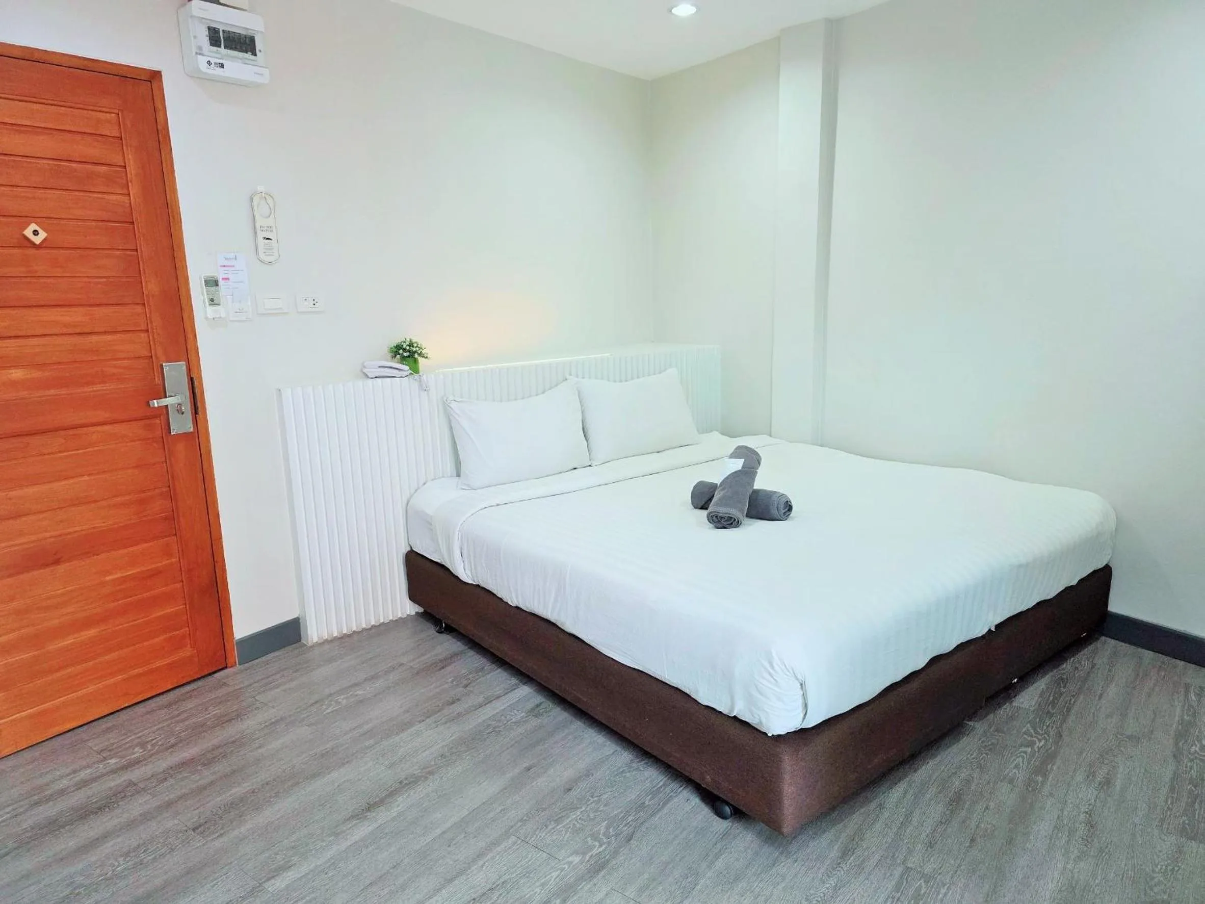 Bed in Ma Non Nont Hotel & Apartment