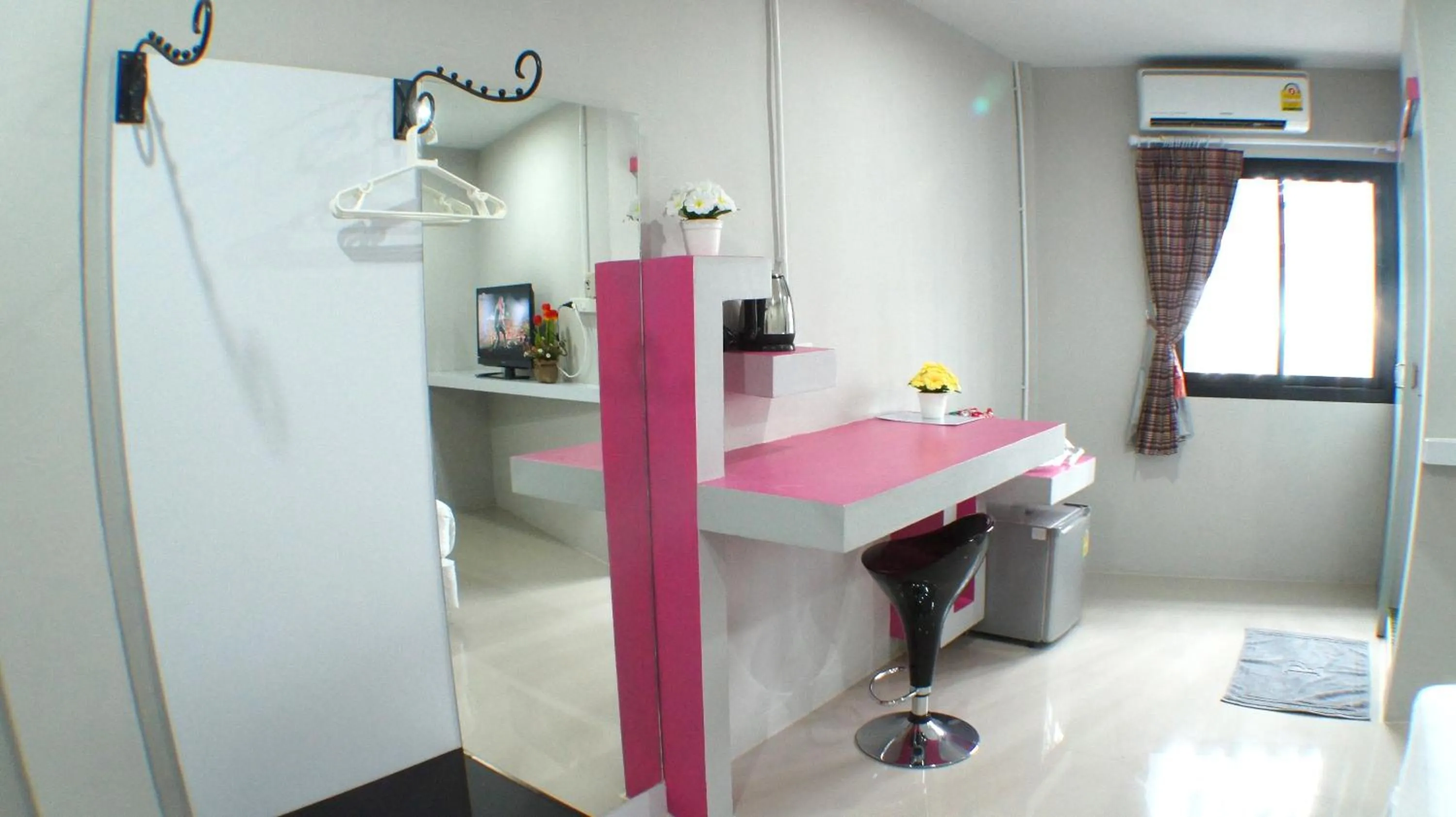 Ma Non Nont Hotel & Apartment