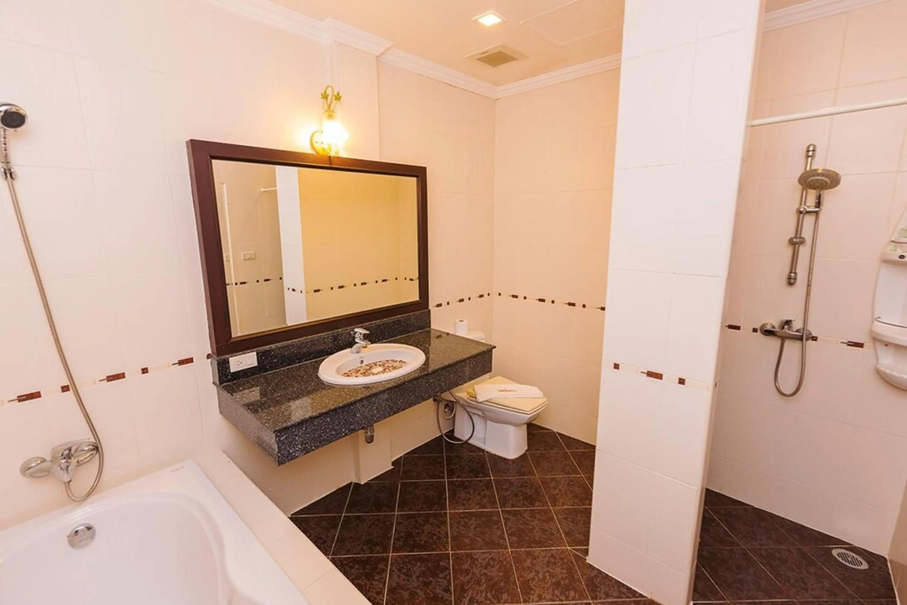 Shower in Sukcheewa Residence Phuket