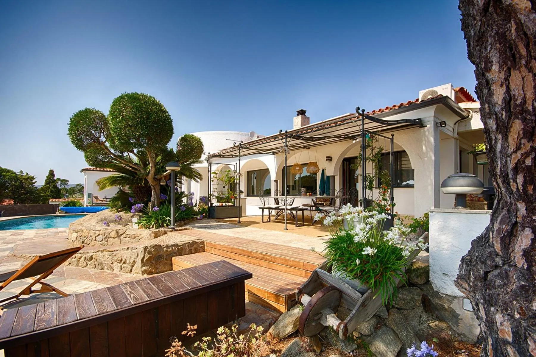 Property building in Casa de l’Albada