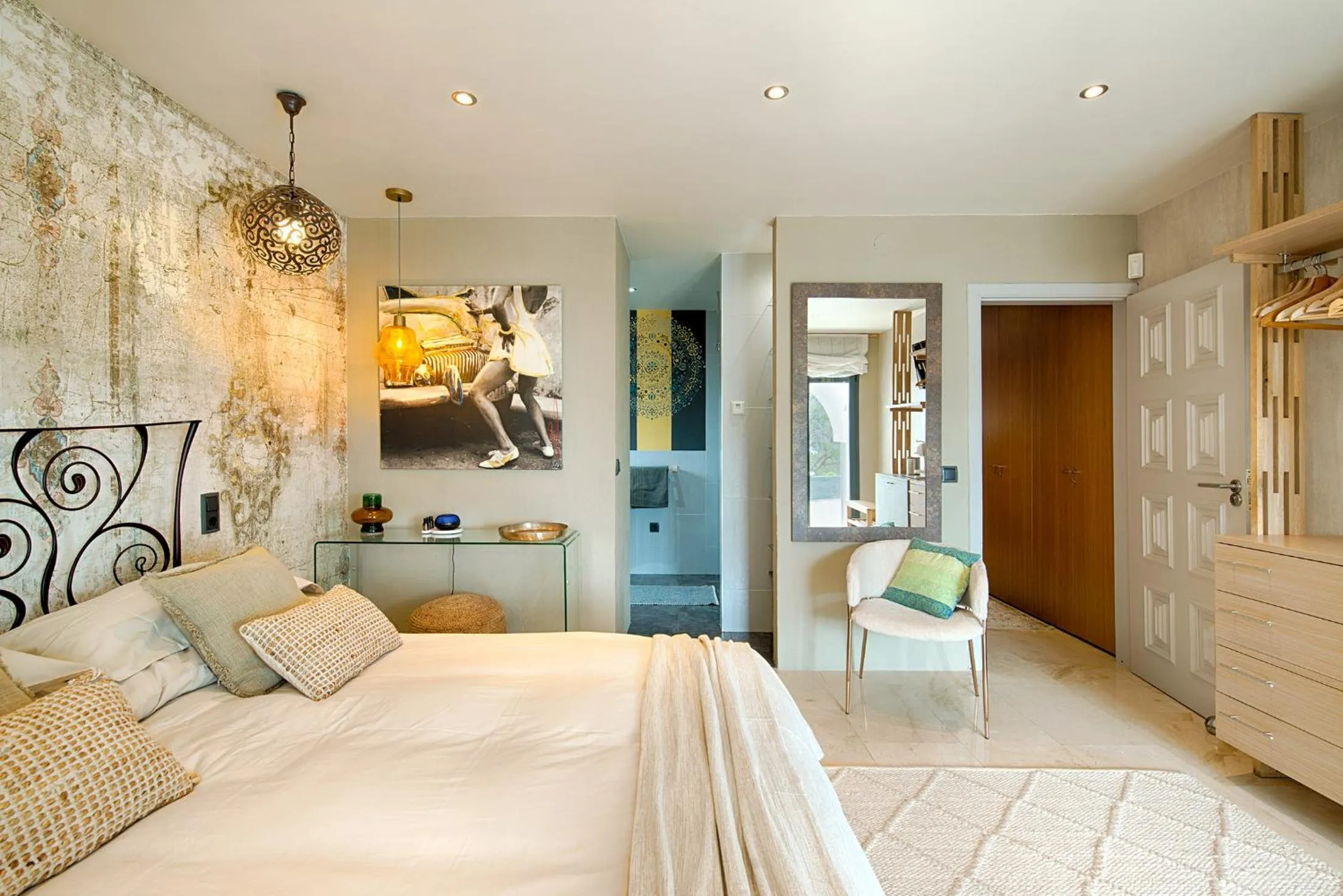 Toilet, Bed in Casa de l’Albada