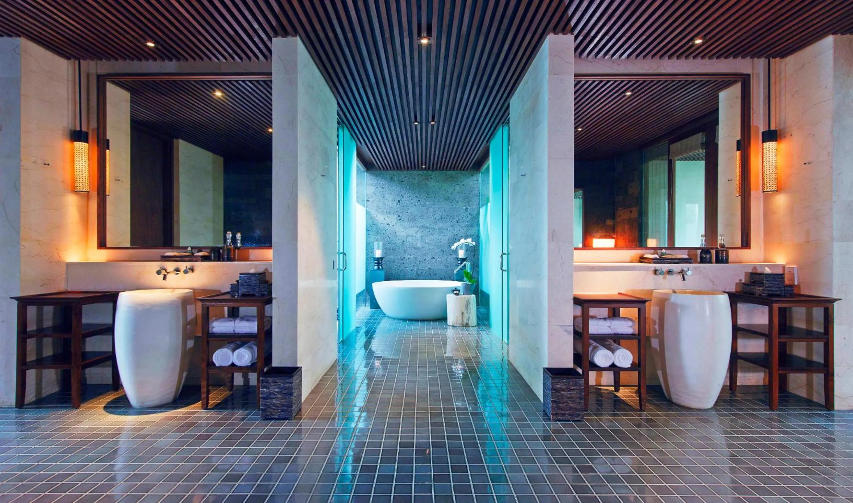Shower in InterContinental Bali Sanur Resort by IHG