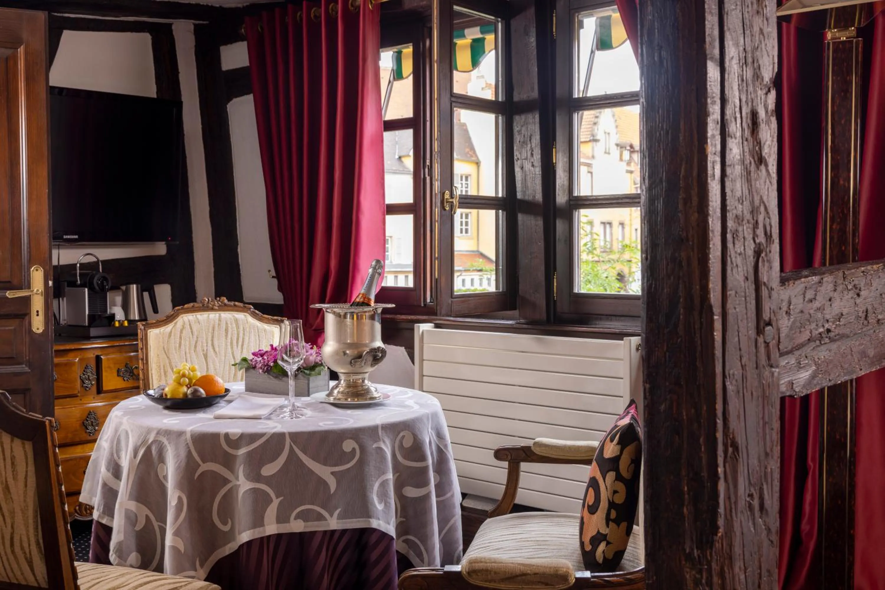 Living room in Hotel Restaurant Le Maréchal - Teritoria