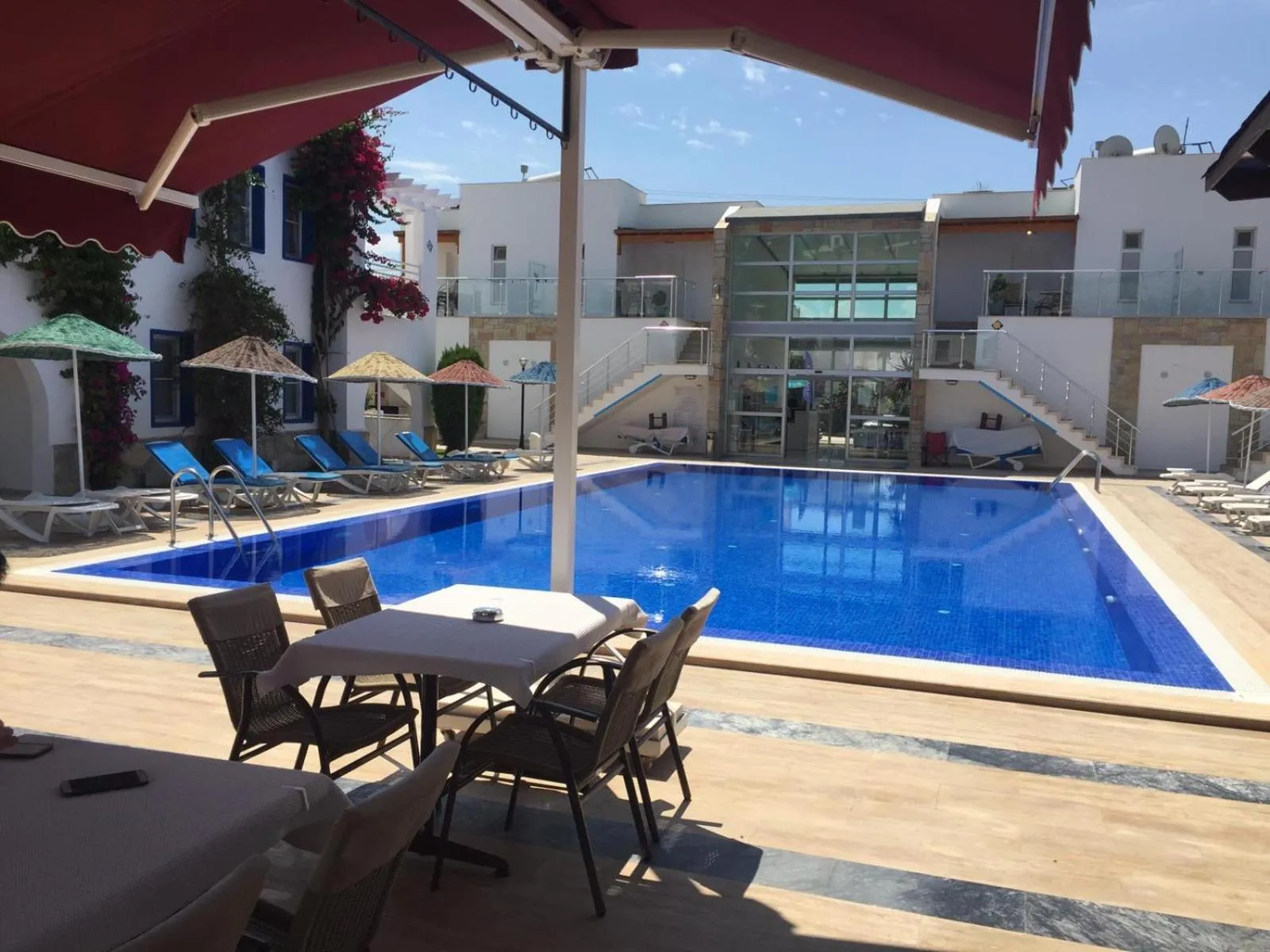 Paradise Apart Hotel