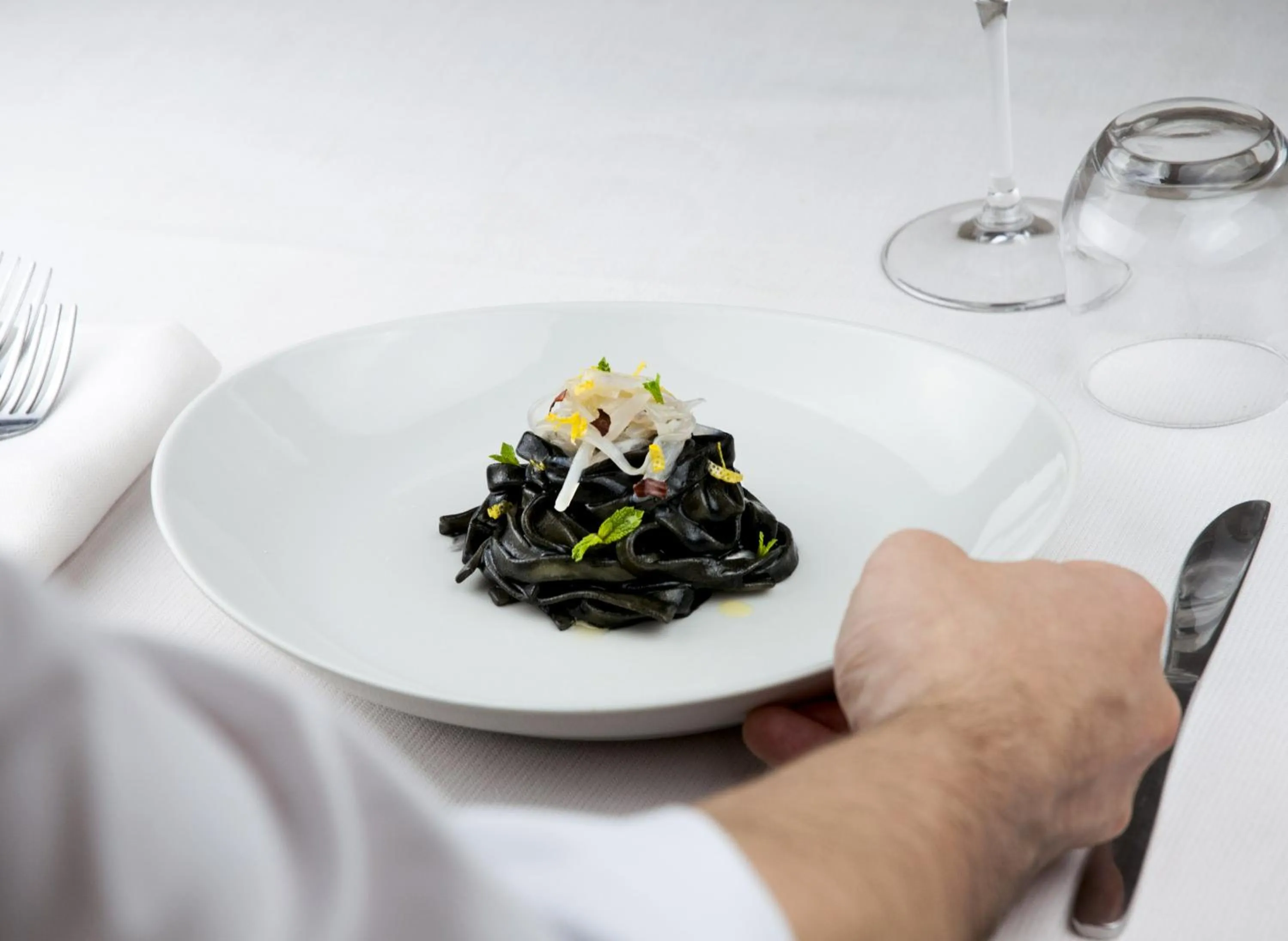 Restaurant/places to eat in Hotel Masaniello Luxury