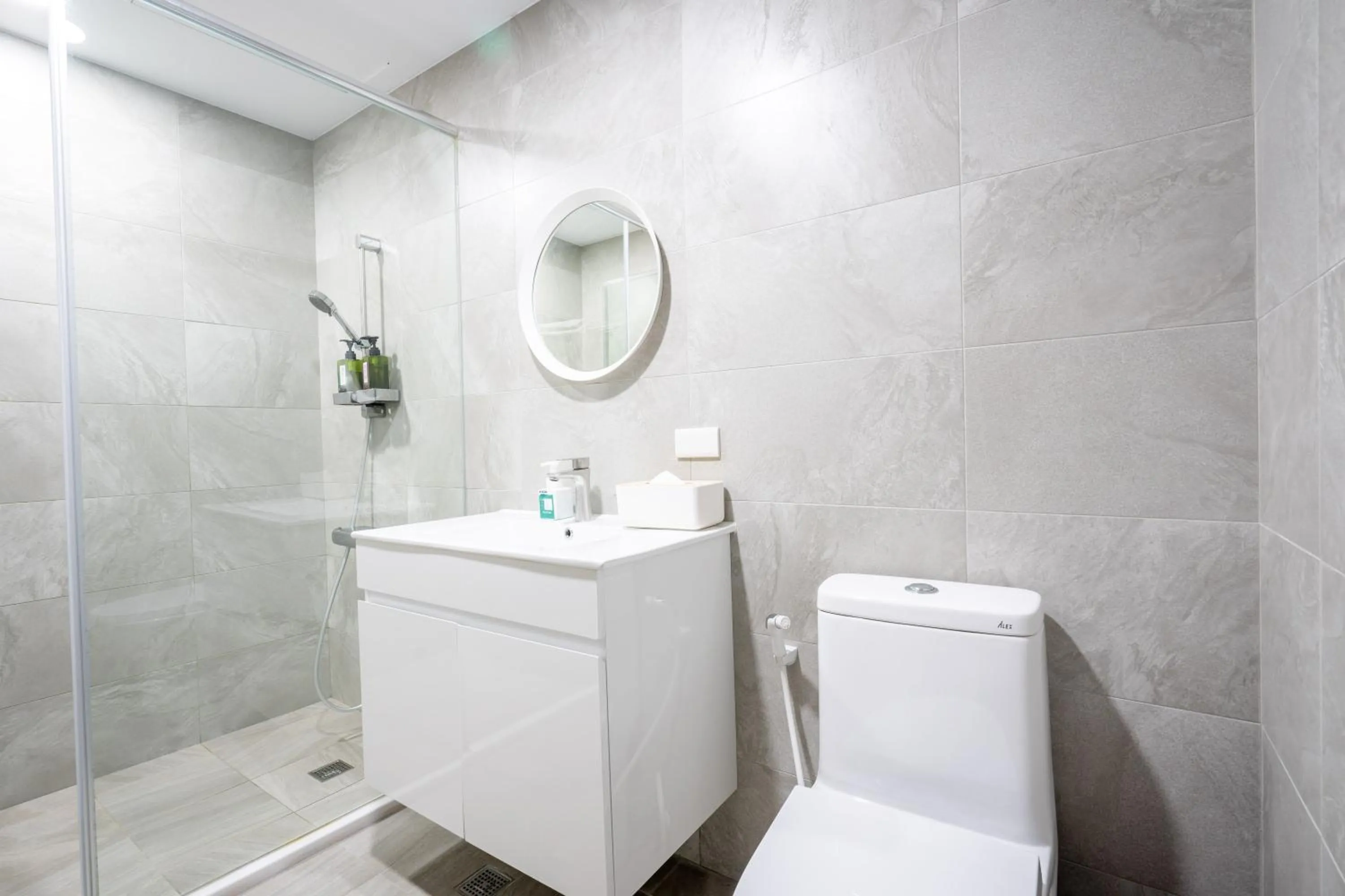 Shower in Utopia Hostel