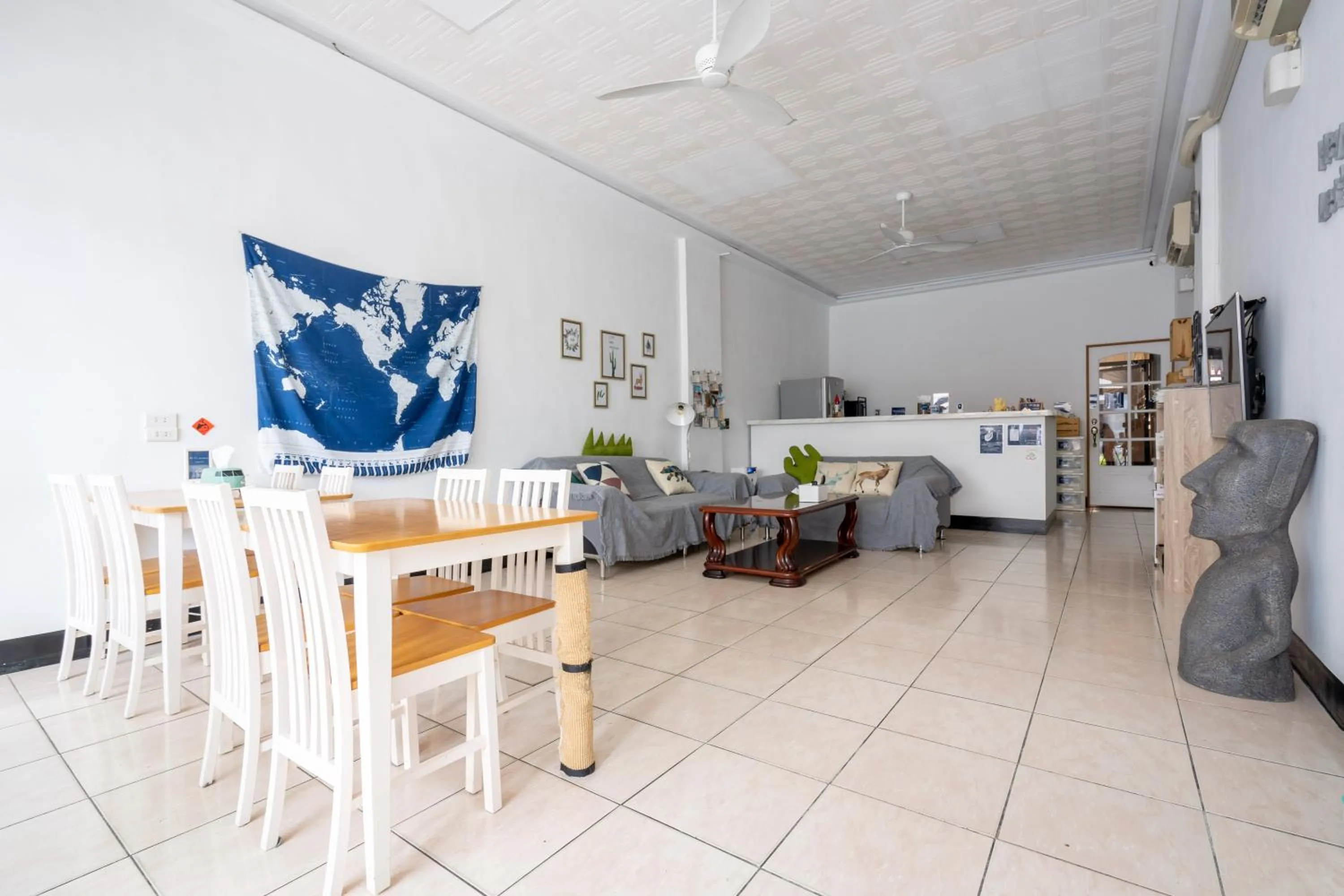 Kitchen or kitchenette in Utopia Hostel