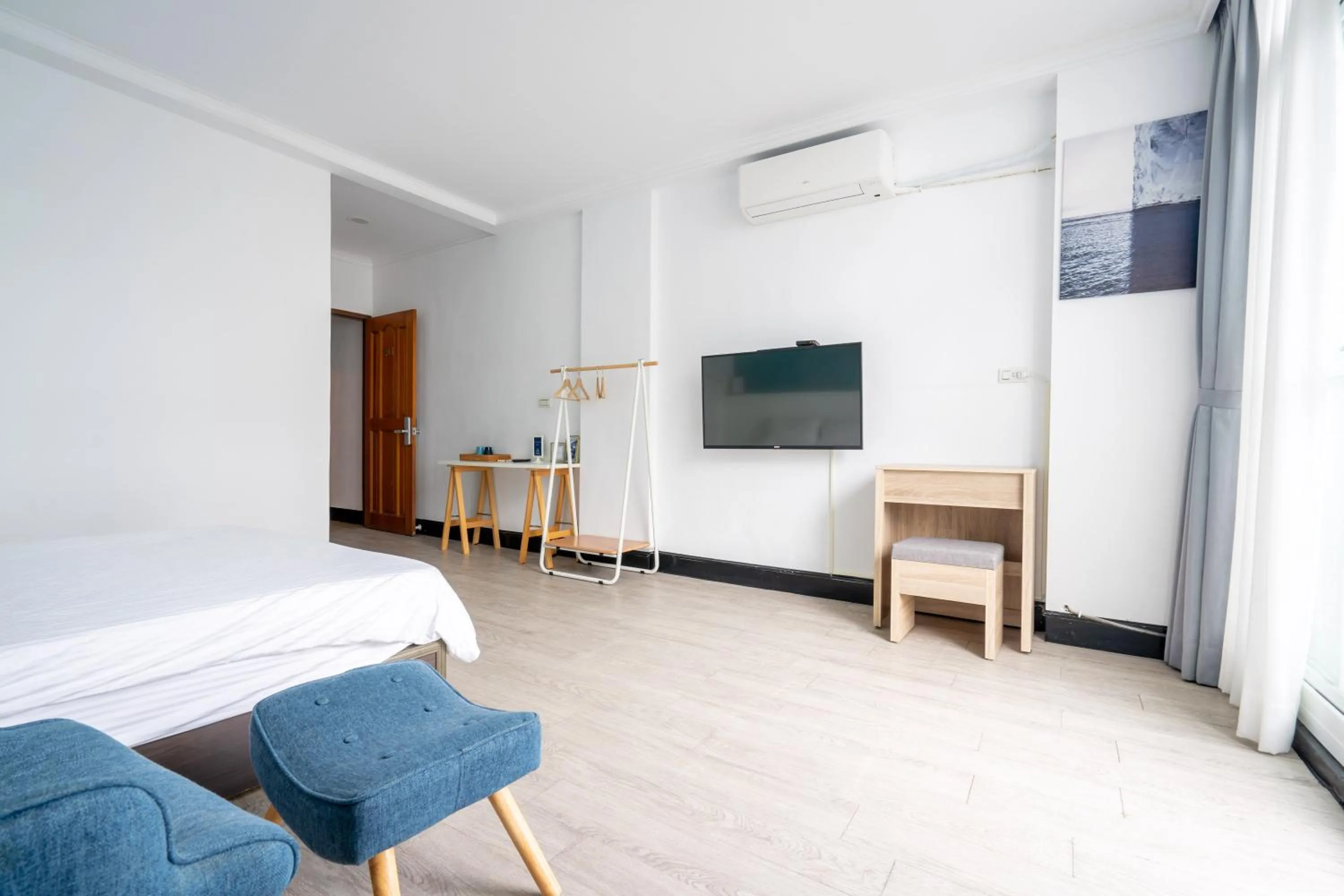 Photo of the whole room, Bed in Utopia Hostel