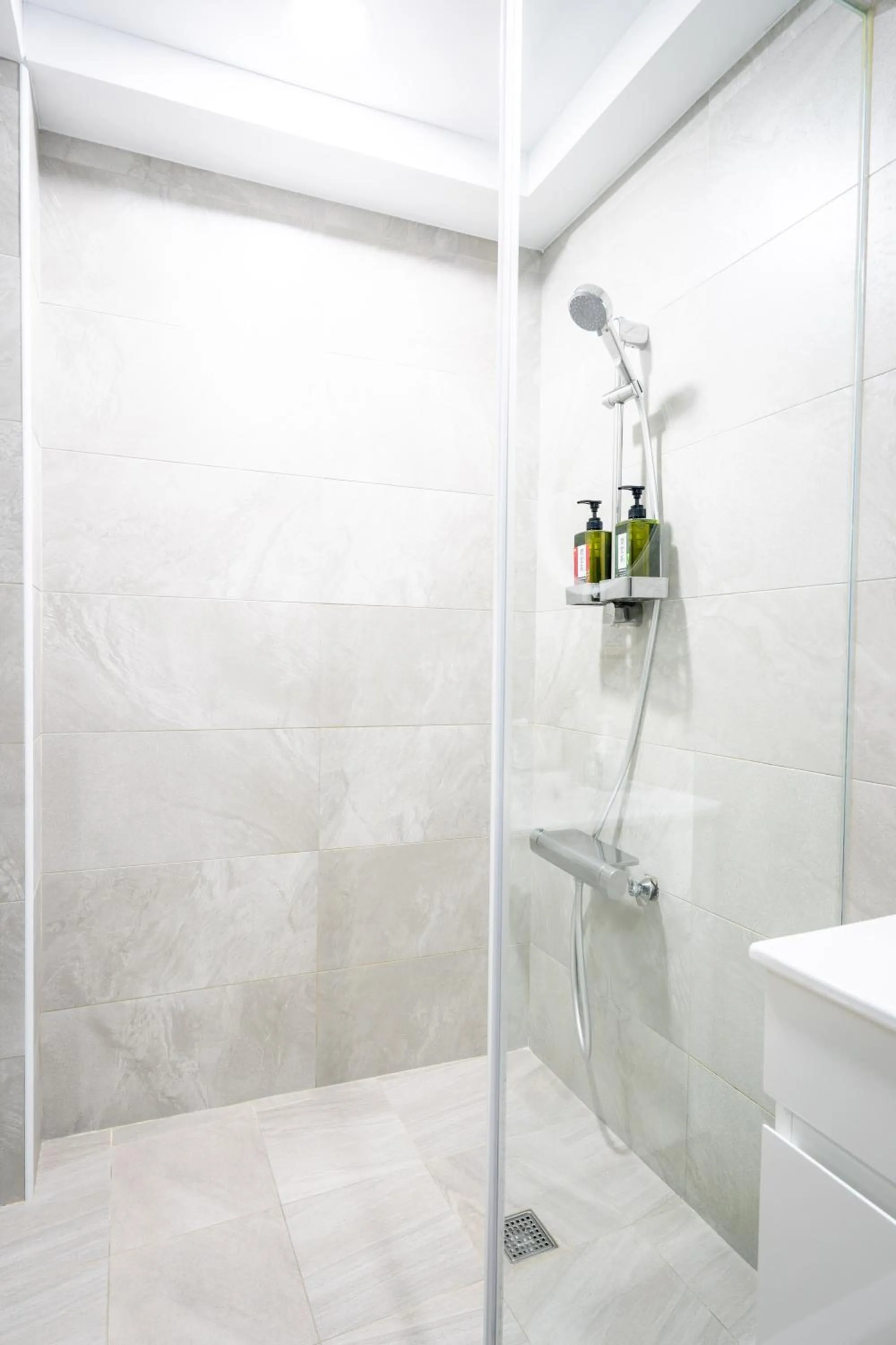 Shower in Utopia Hostel