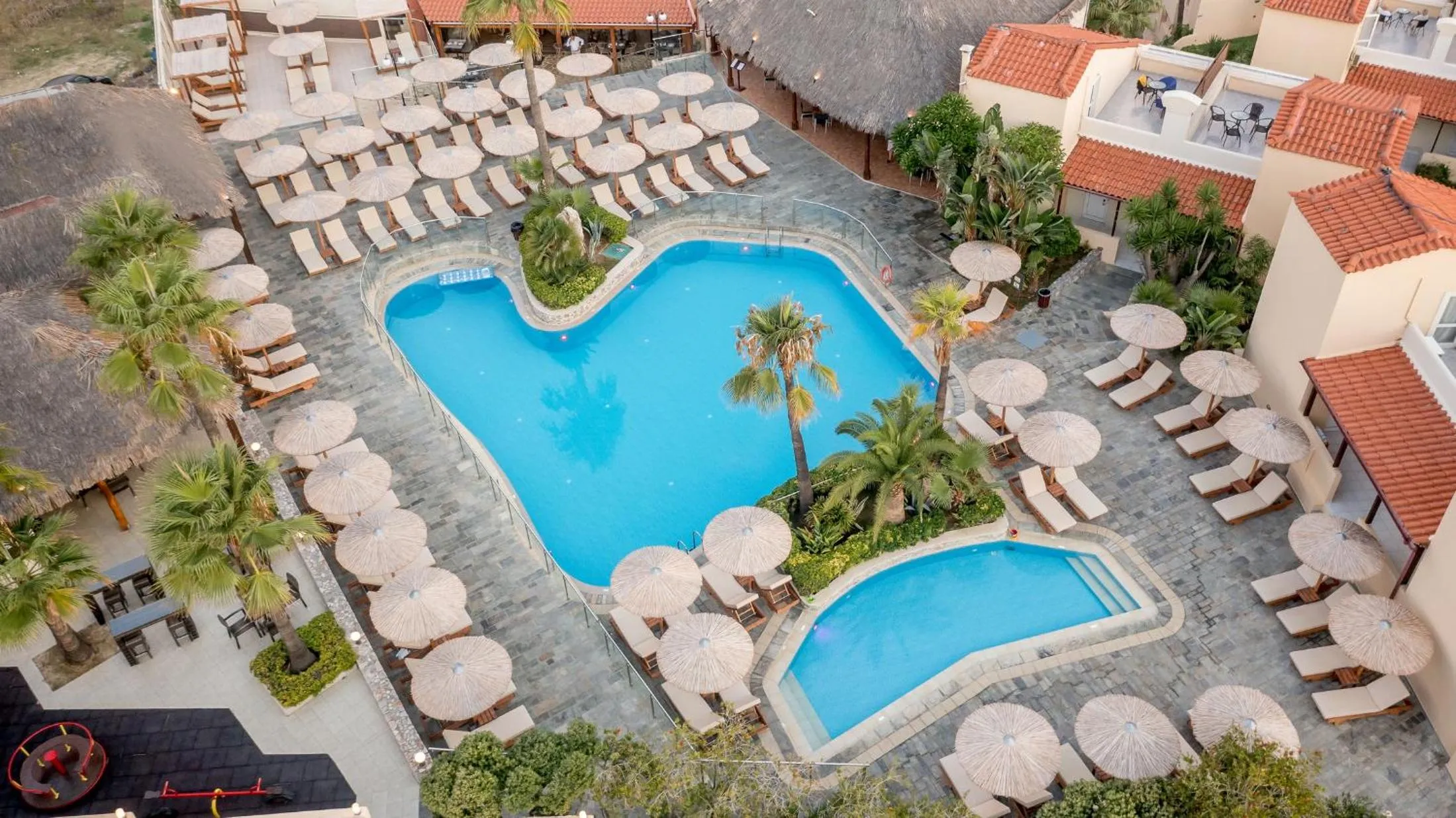 Swimming pool in Eurohotel Theo Hotel