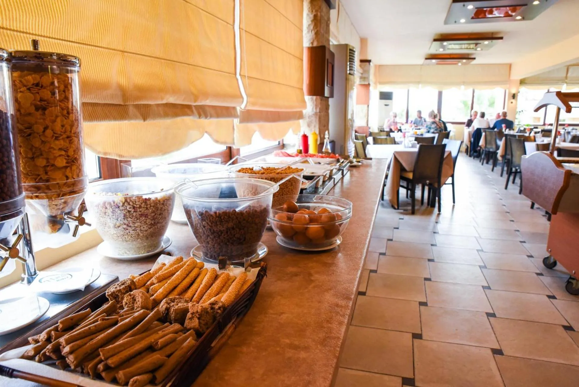 Breakfast in Eurohotel Theo Hotel