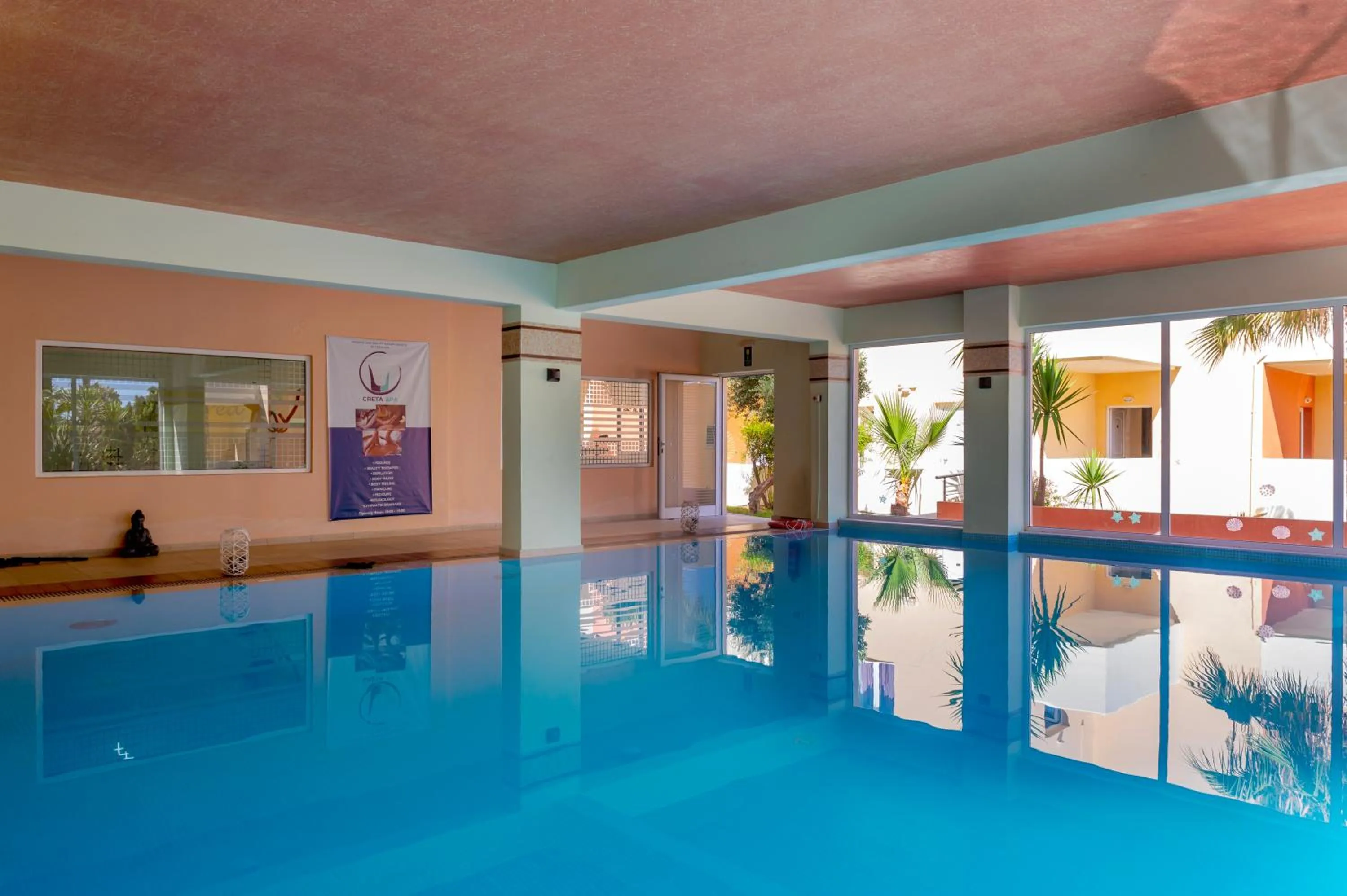 Swimming pool in Eurohotel Theo Hotel