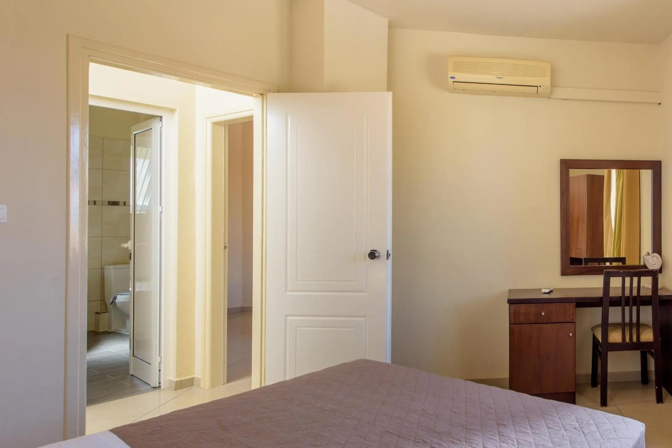 Bedroom, Bed in Eurohotel Theo Hotel