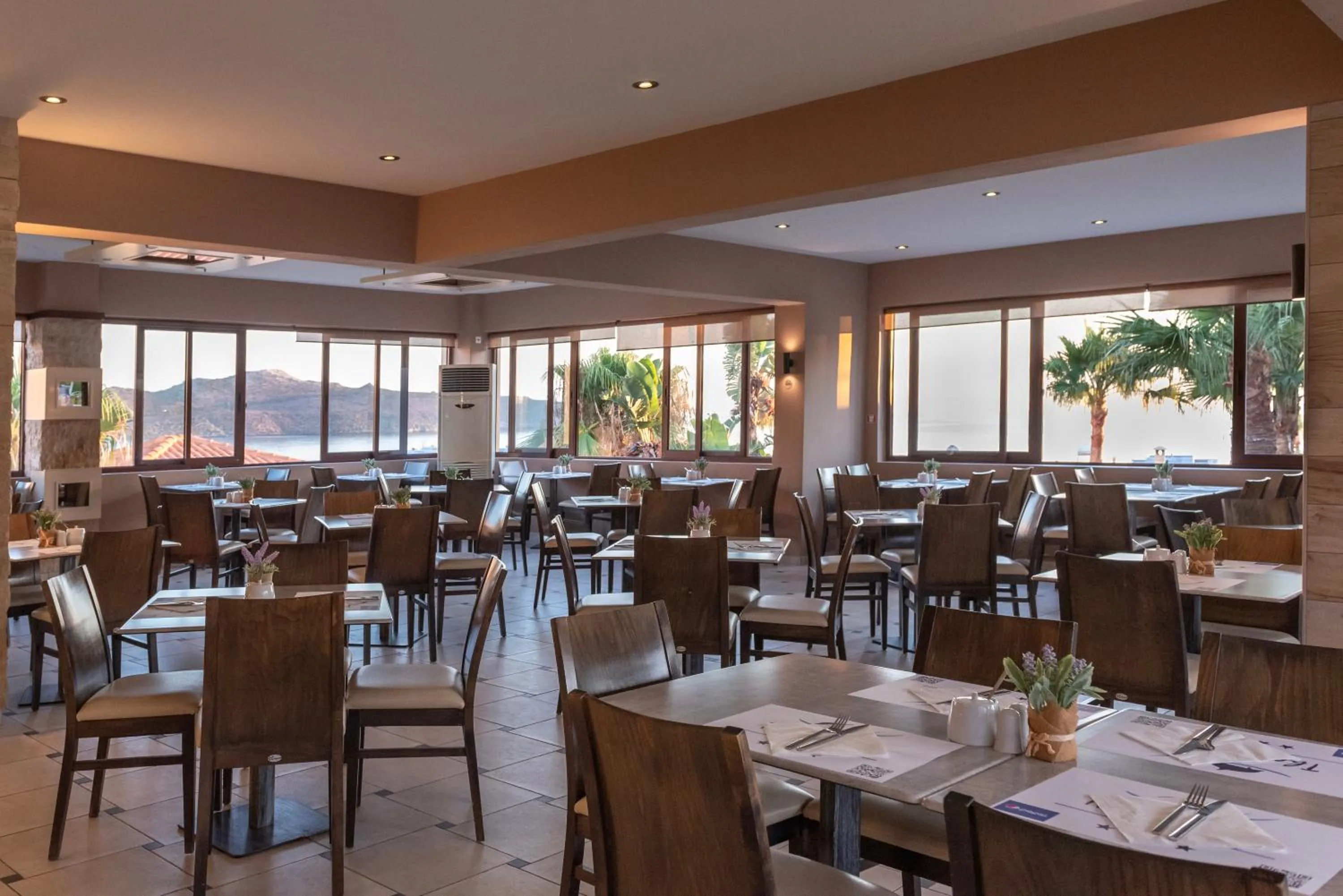 Restaurant/places to eat in Eurohotel Theo Hotel