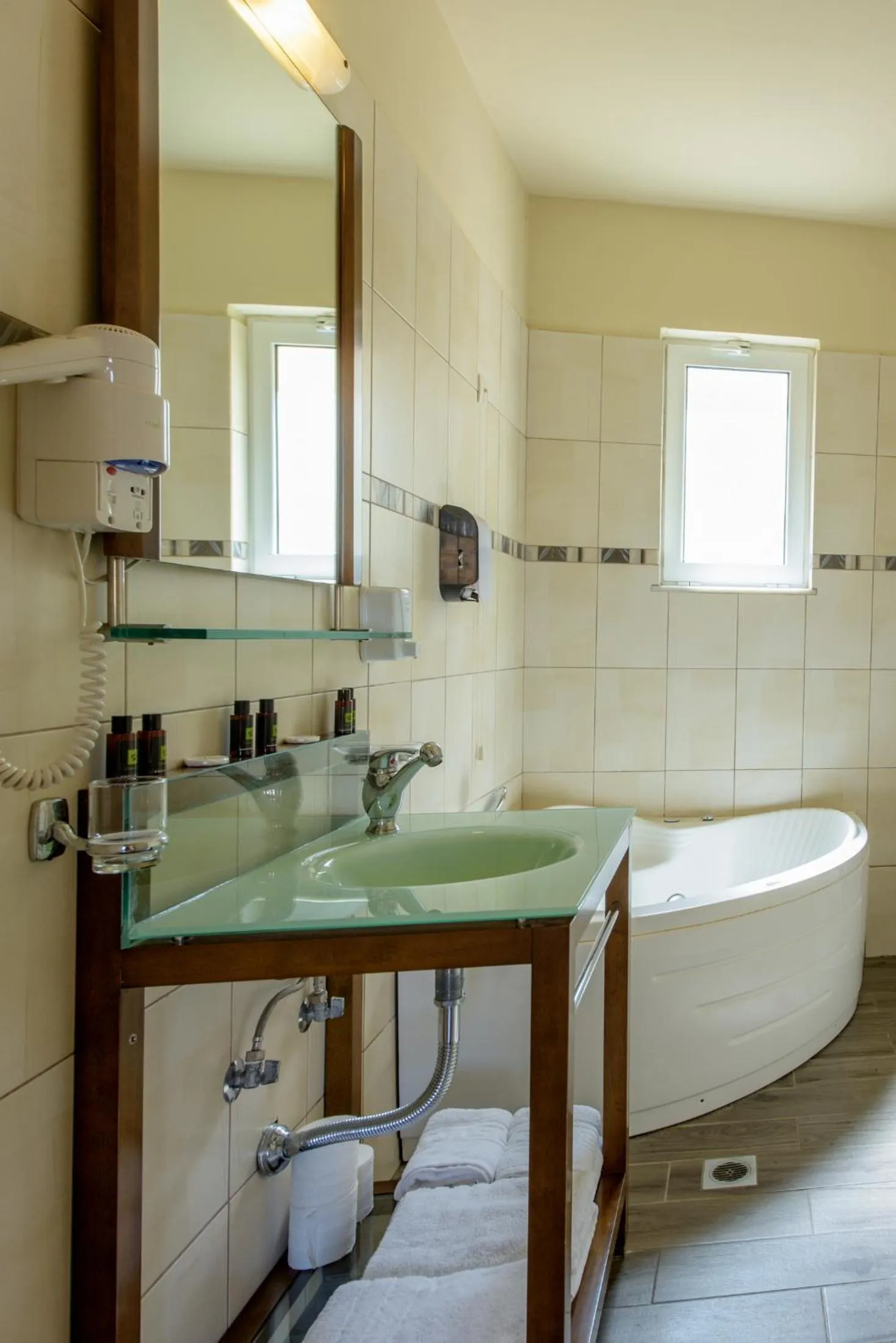 Toilet in Eurohotel Theo Hotel