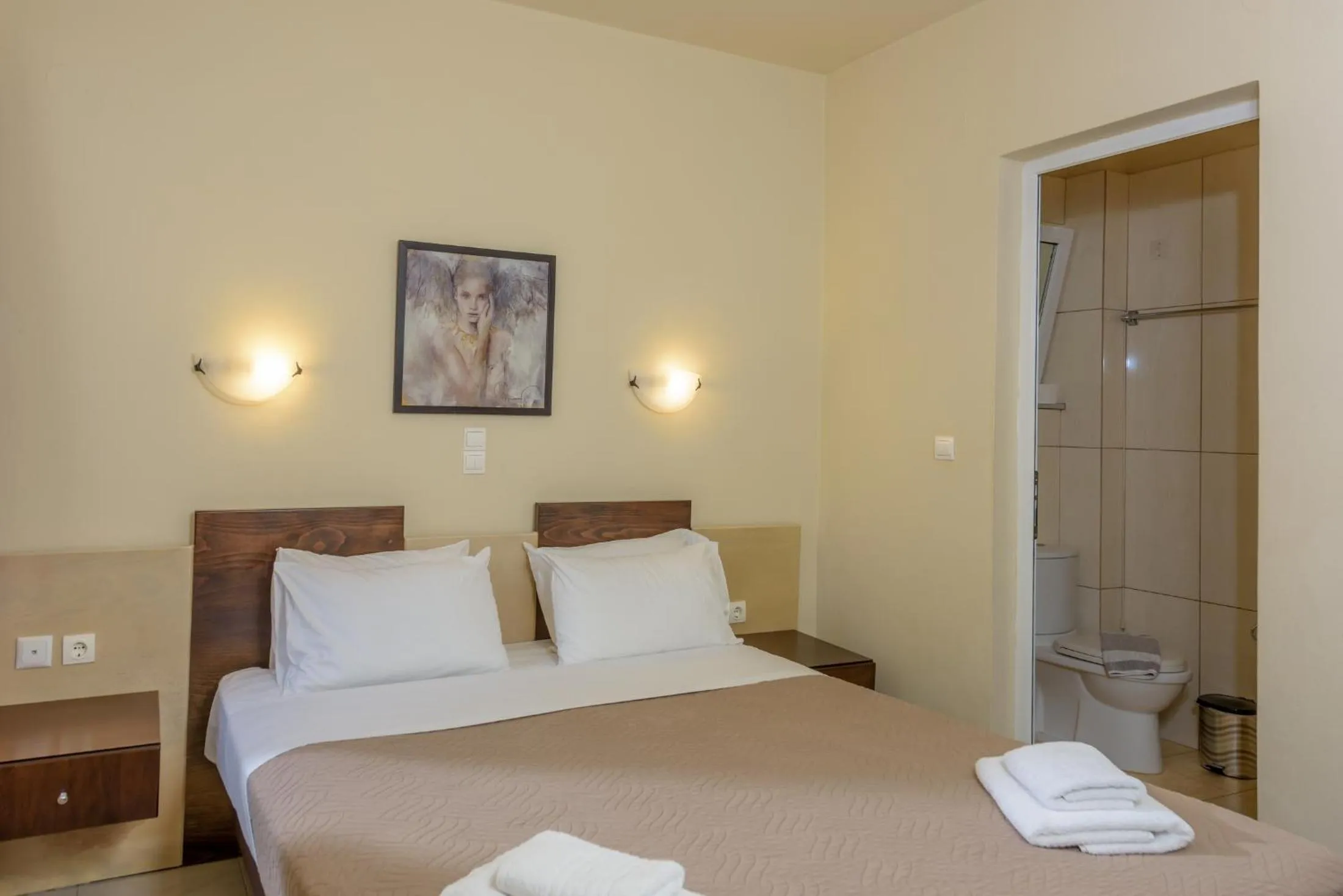 Bedroom, Bed in Eurohotel Theo Hotel