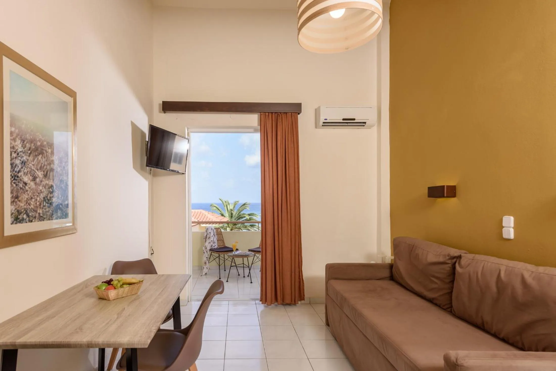 Photo of the whole room in Eurohotel Theo Hotel