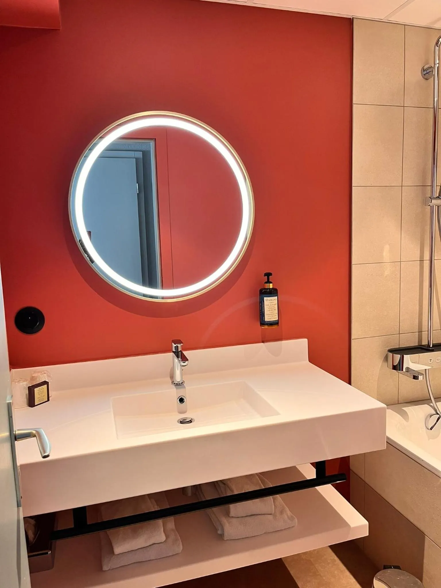 Bathroom in Logis Hotel L'Ours de Mutzig